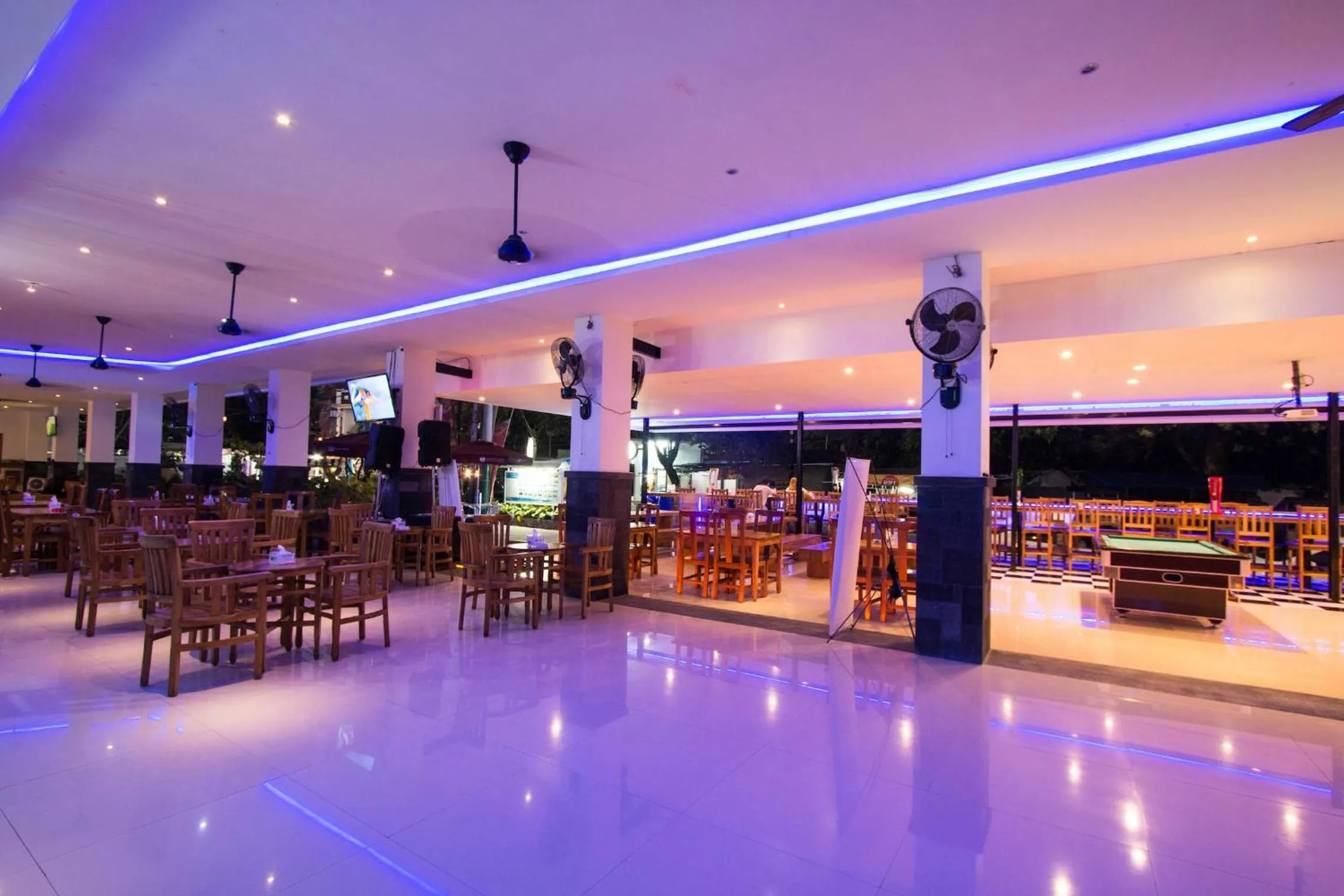 Restaurant/places to eat in Central Inn Senggigi