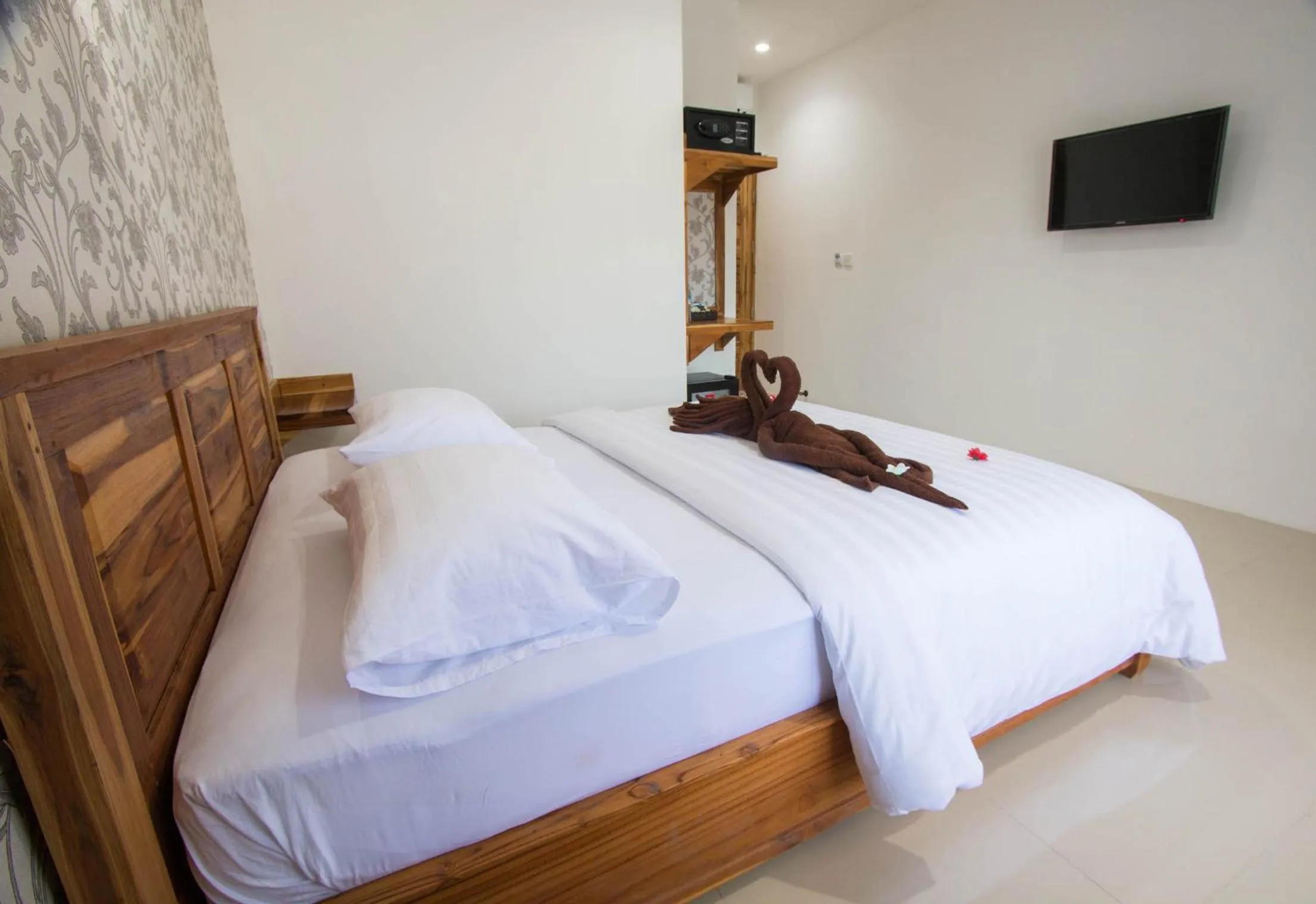 Bed in Central Inn Senggigi