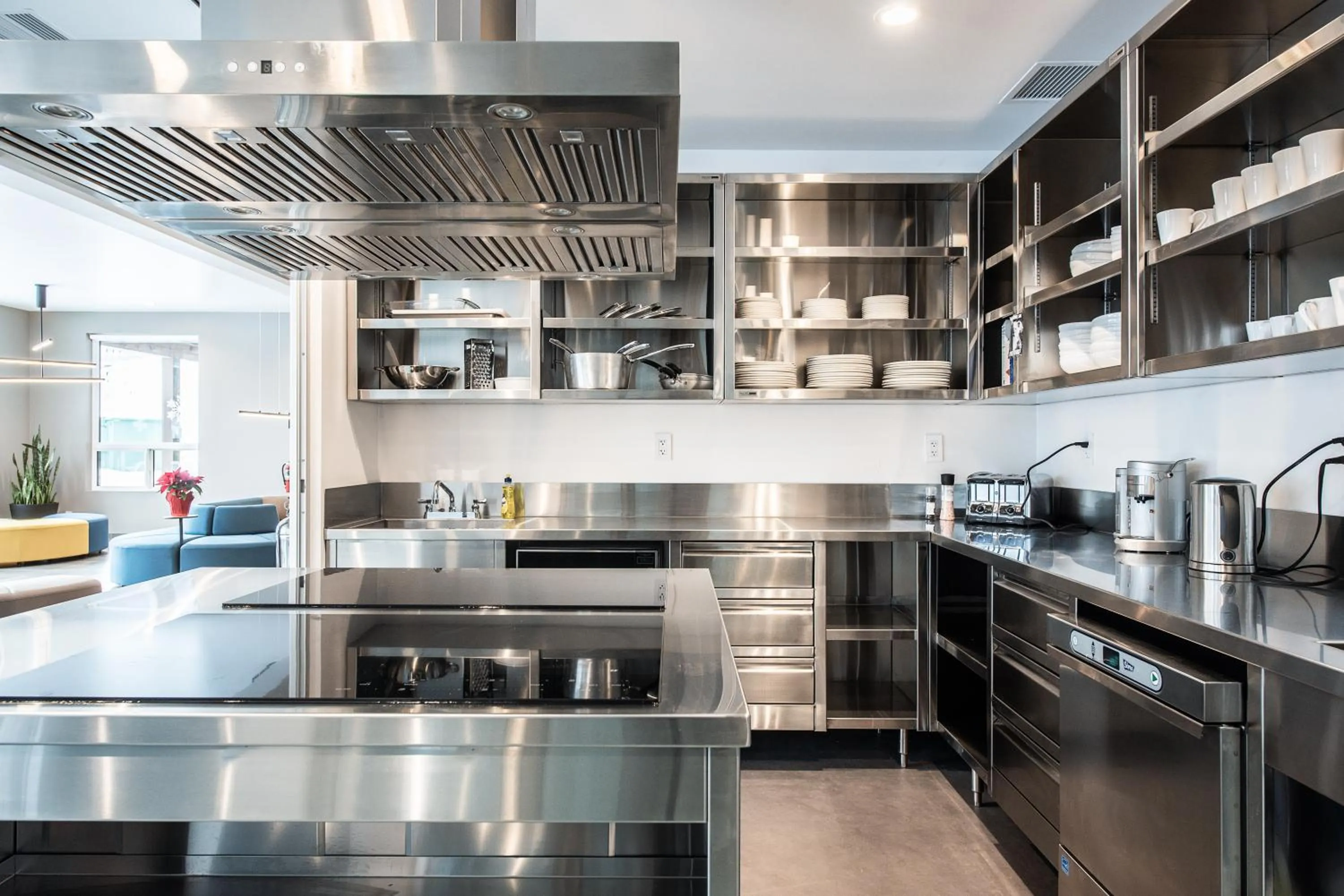 Communal kitchen in Nowhere Special Hostel