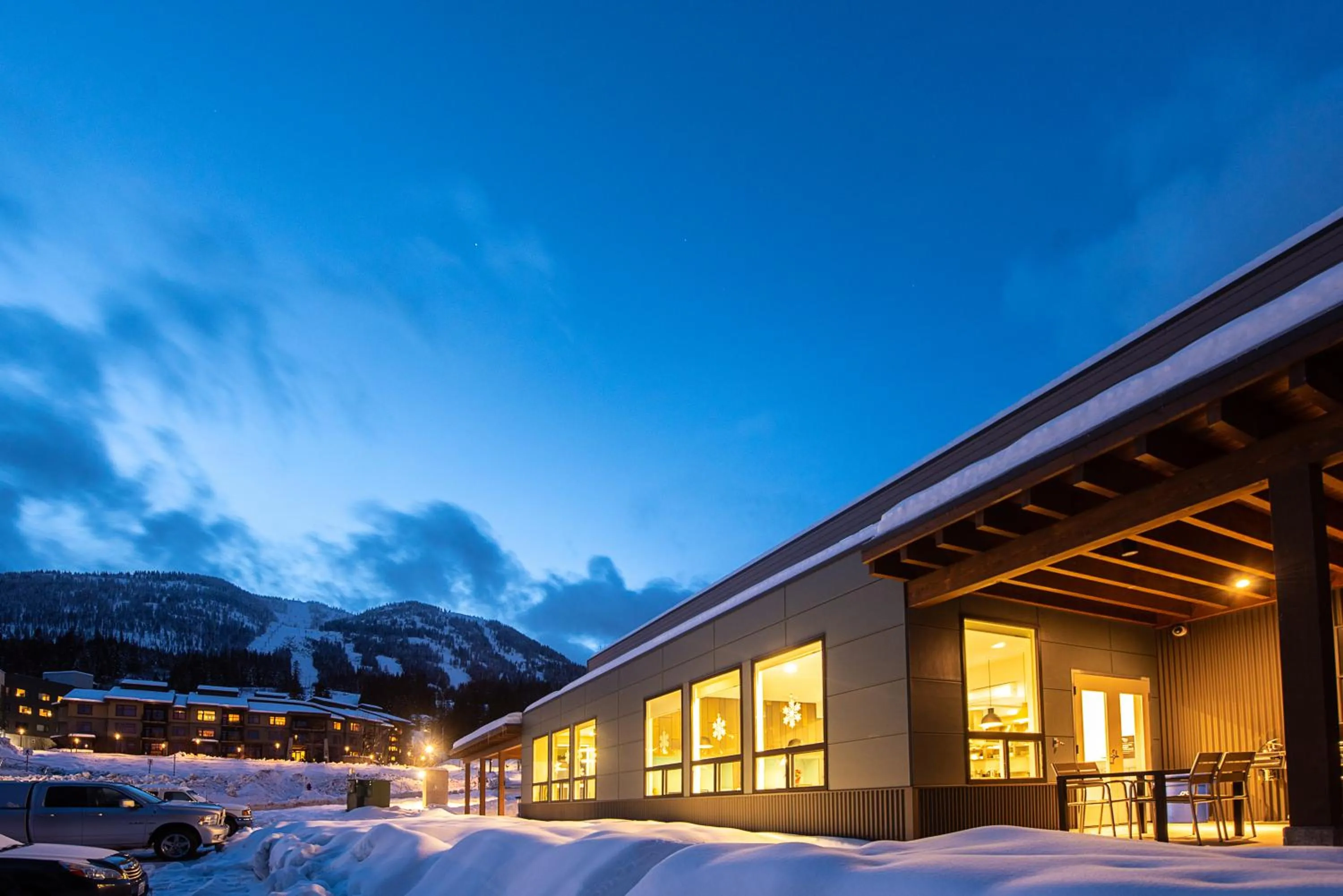 Skiing in Nowhere Special Hostel