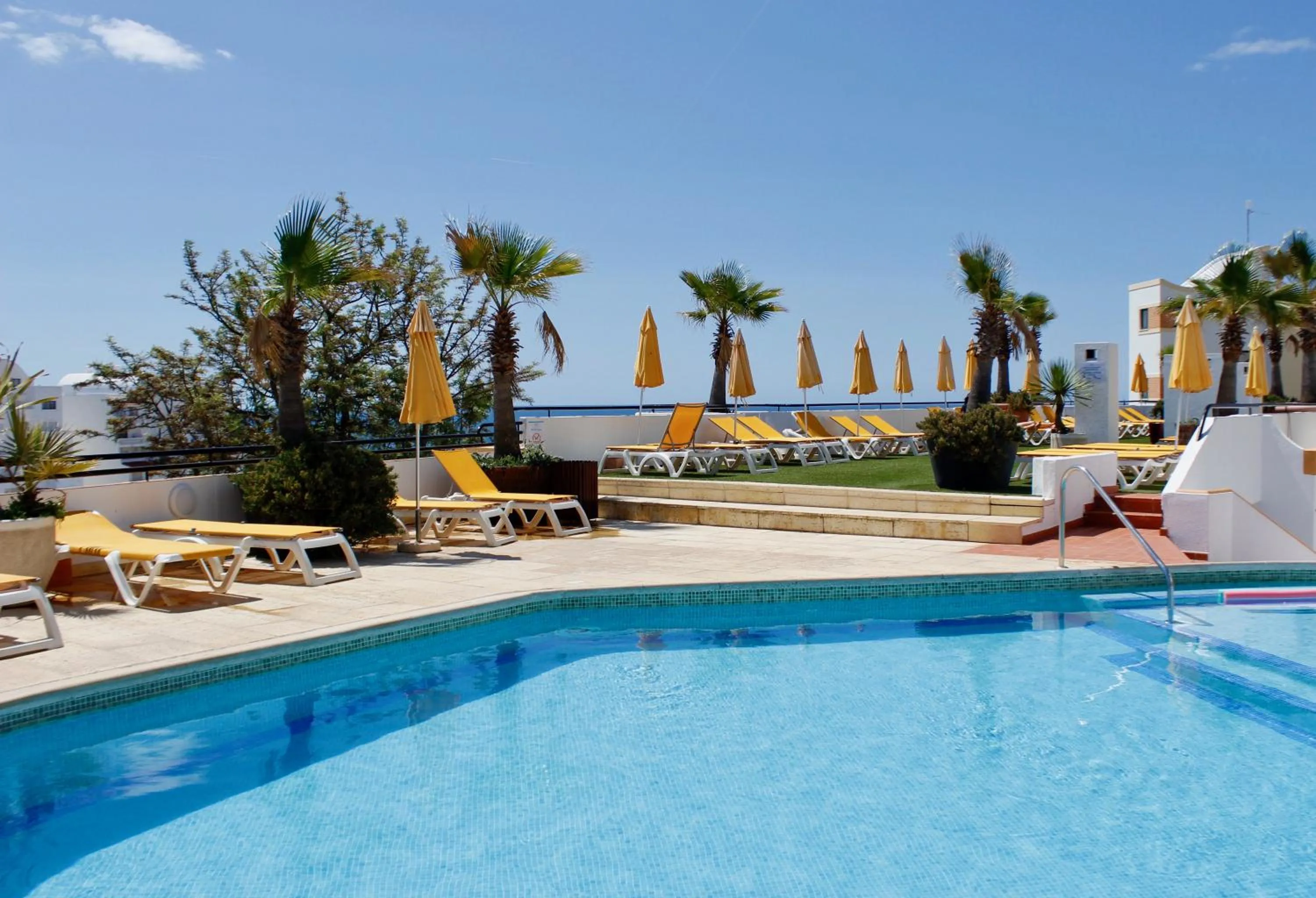 Swimming pool in Alfagar Cerro Malpique