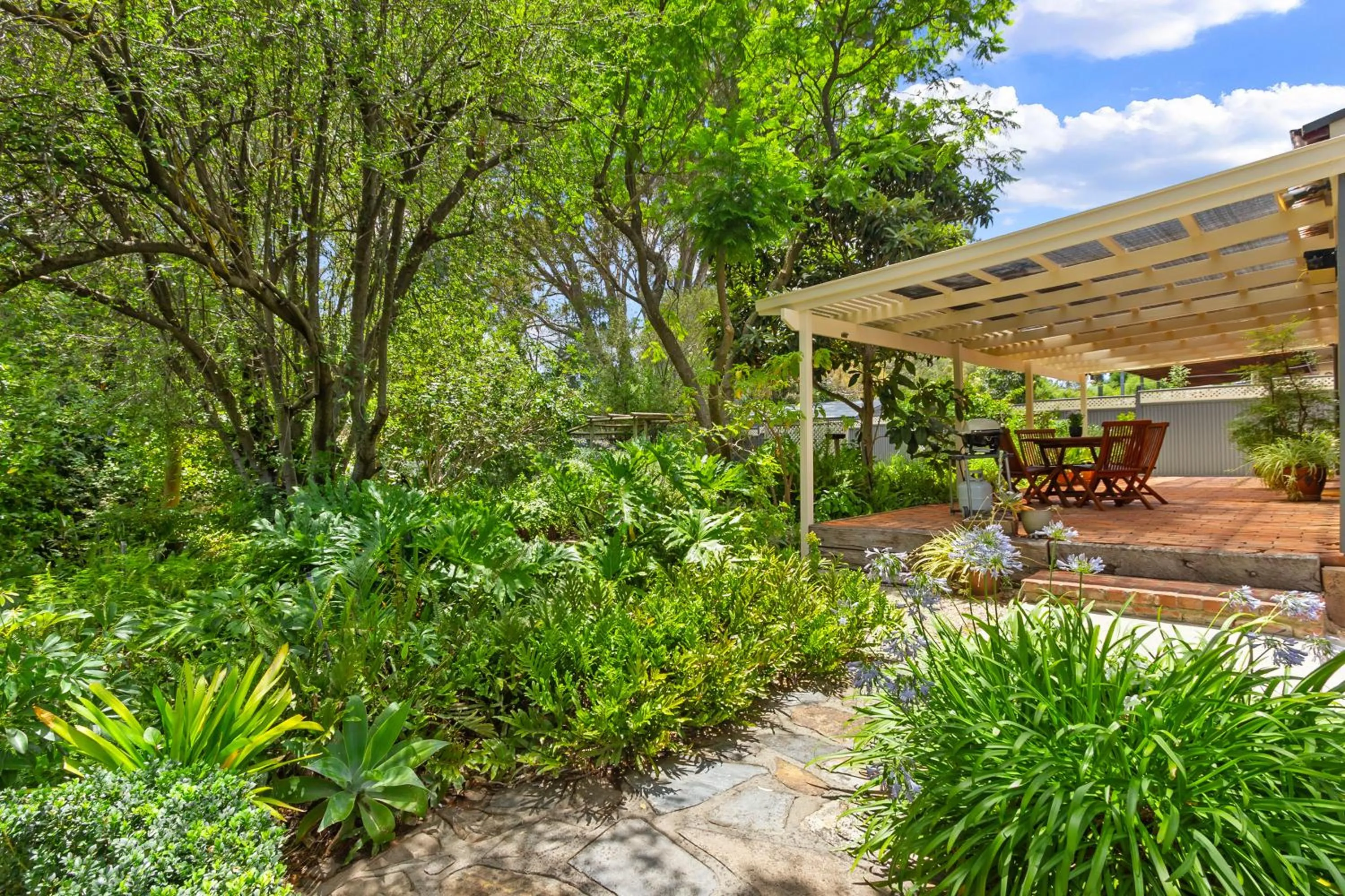 Garden in Miriams Cottage