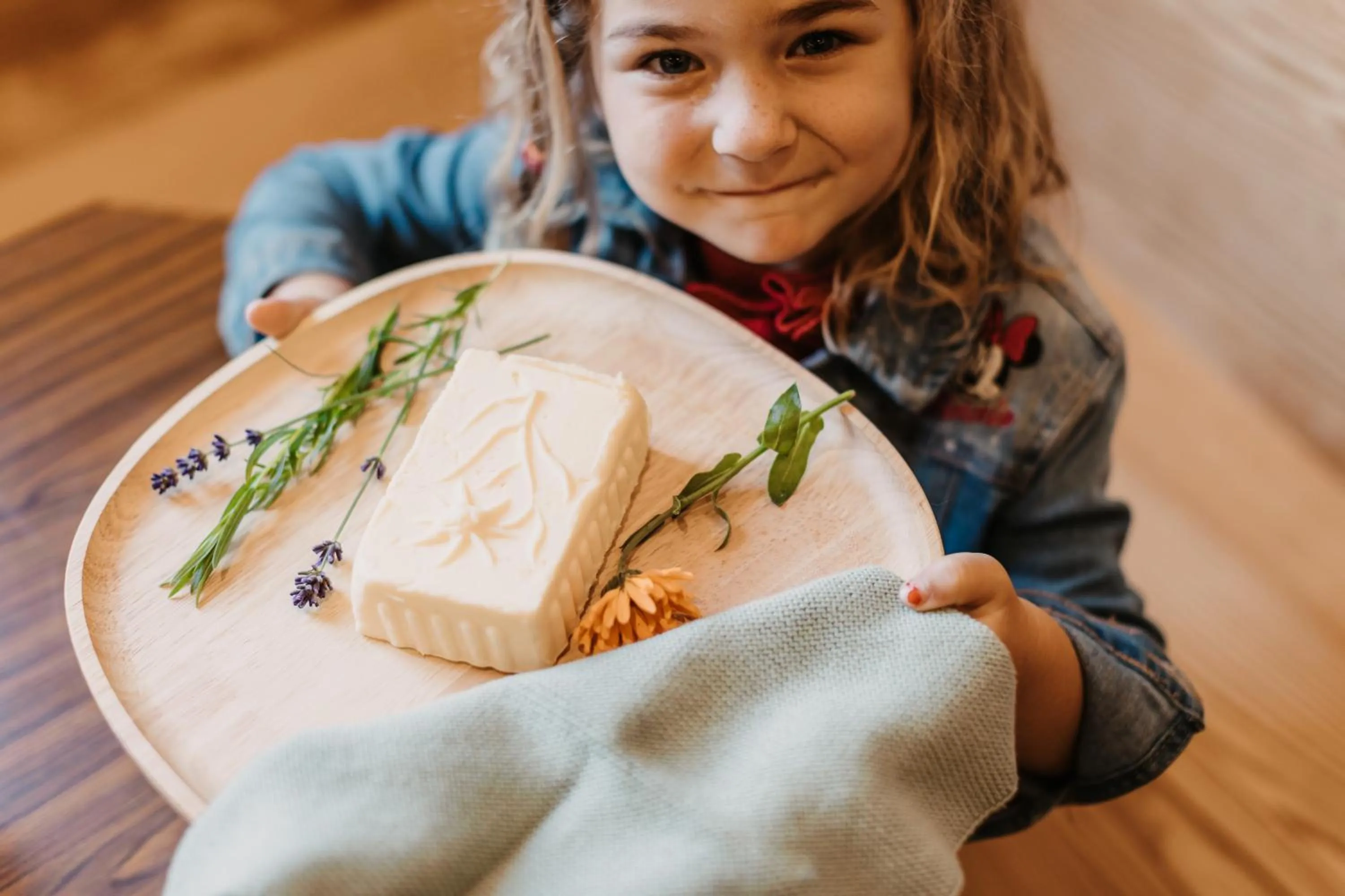 young children in Gut Berg Naturhotel