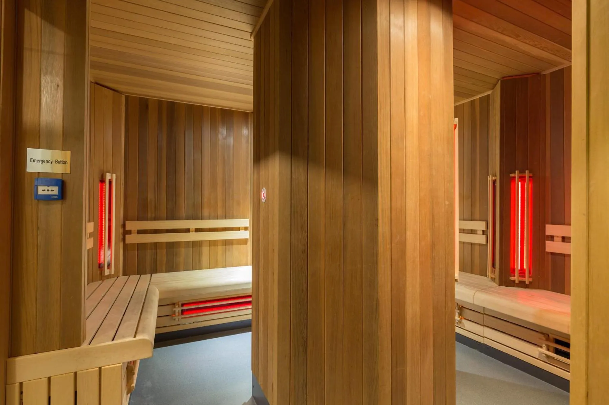Sauna in Leonardo Hotel Amsterdam Rembrandtpark