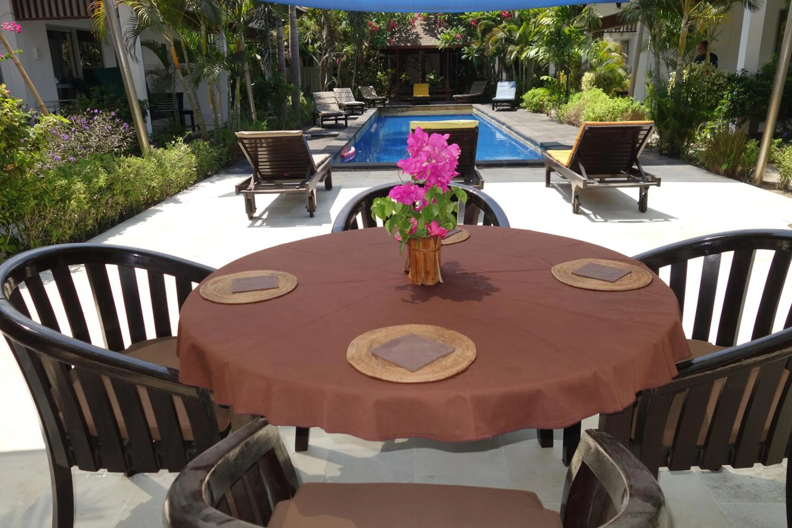Restaurant/places to eat in Gili Palms Resort