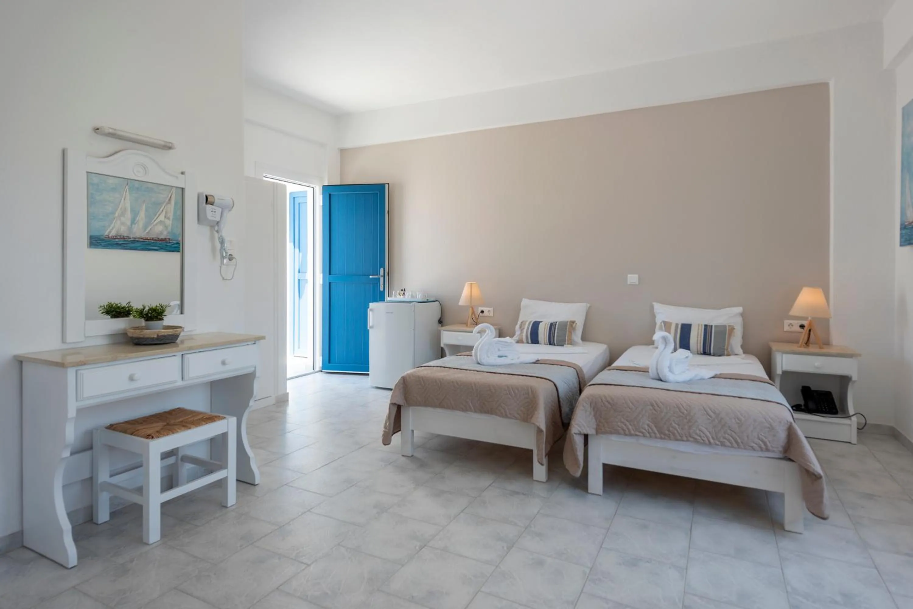 Bedroom, Bed in Ayeri Hotel