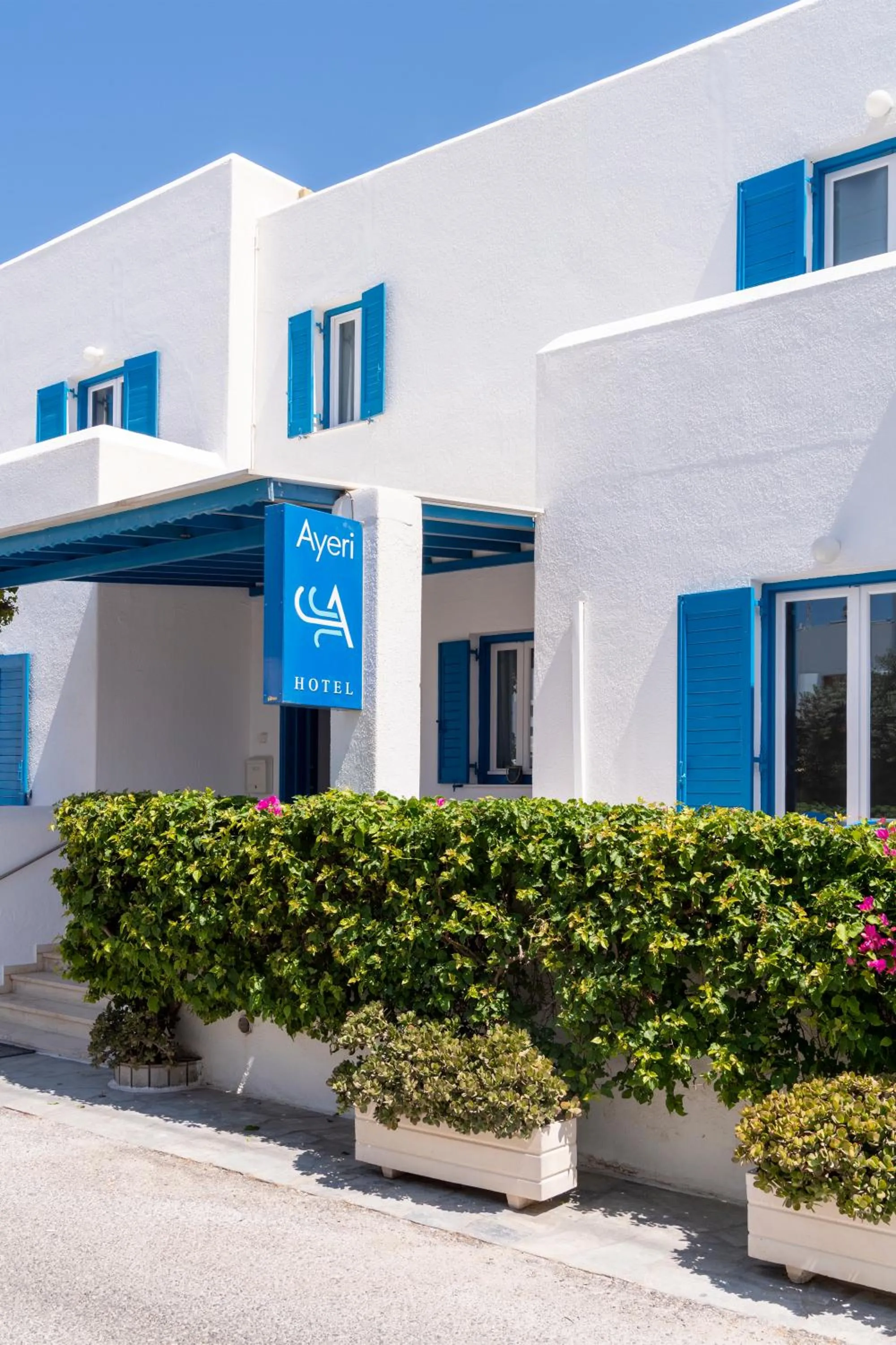 Facade/entrance in Ayeri Hotel