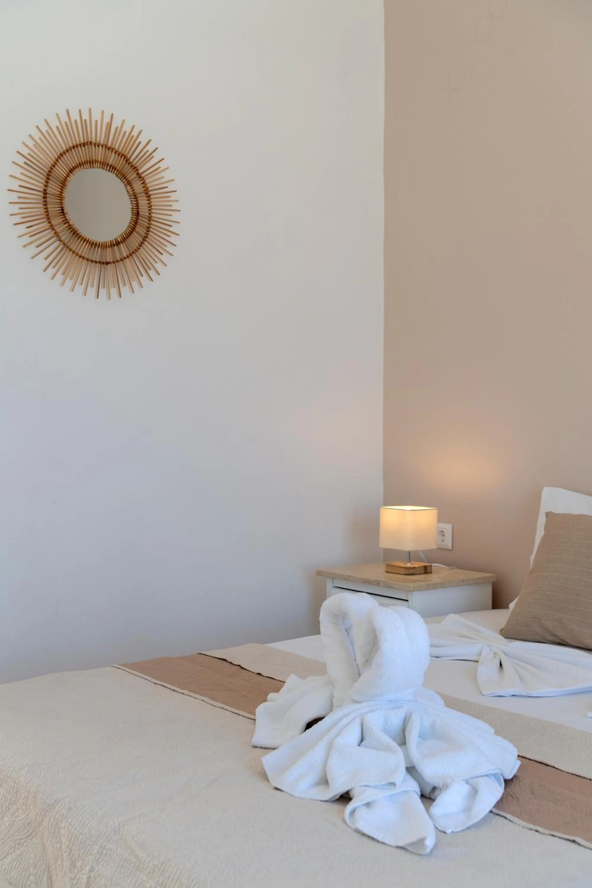 Bedroom, Bed in Ayeri Hotel