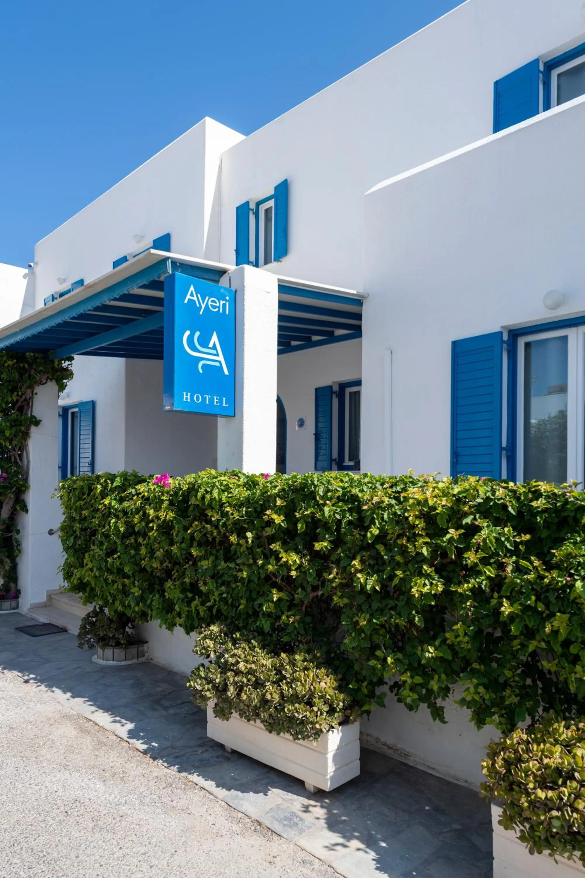Facade/entrance in Ayeri Hotel