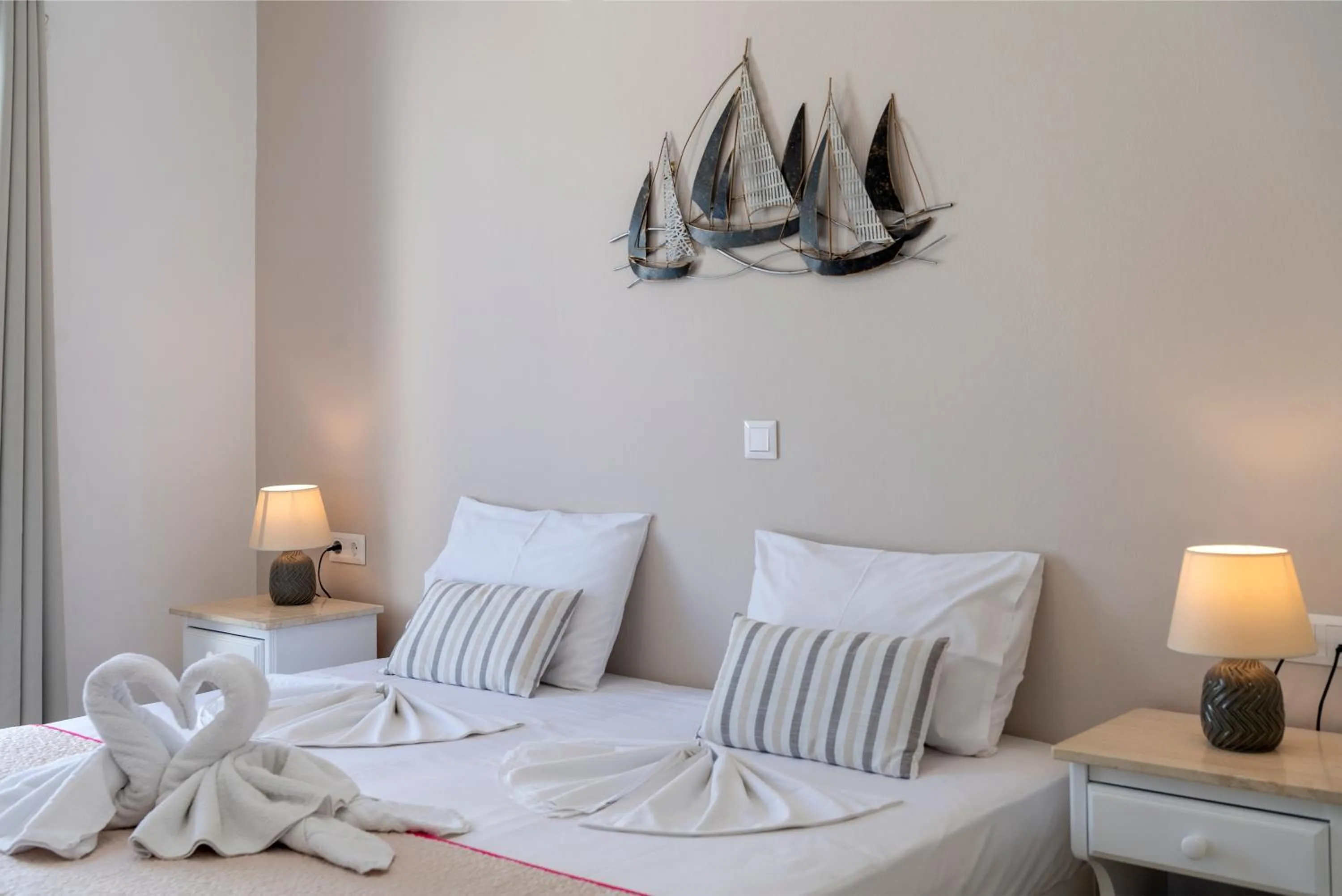 Bedroom, Bed in Ayeri Hotel