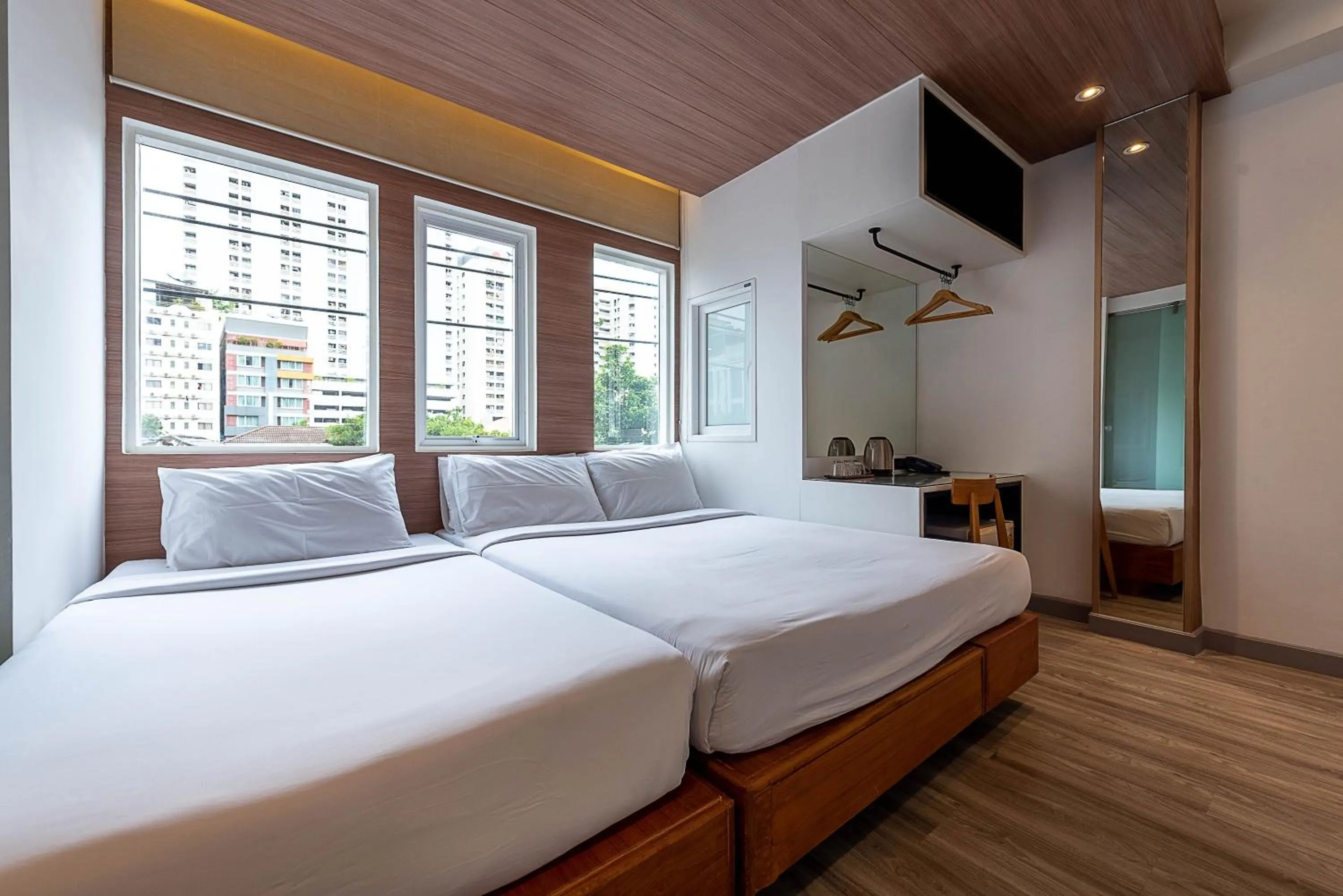 Photo of the whole room, Bed in The Period Pratunam