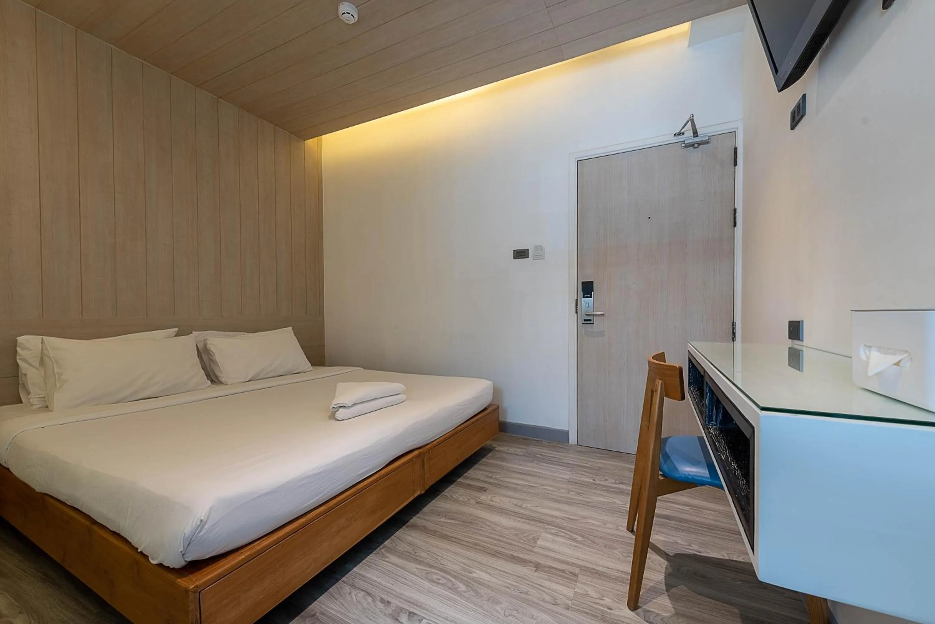 Bed in The Period Pratunam