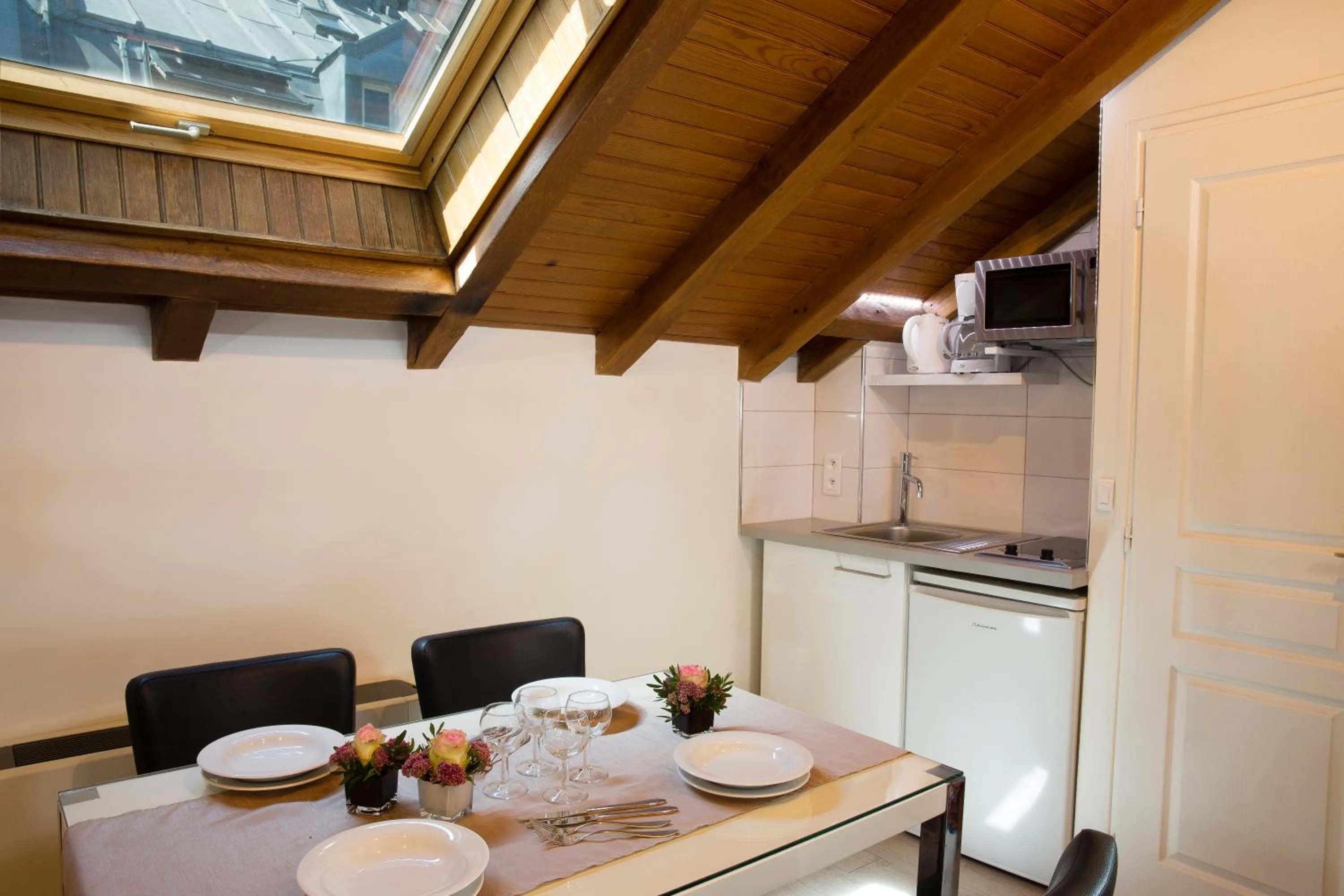 Kitchen or kitchenette in Résidence du Lion d'Or Louvre