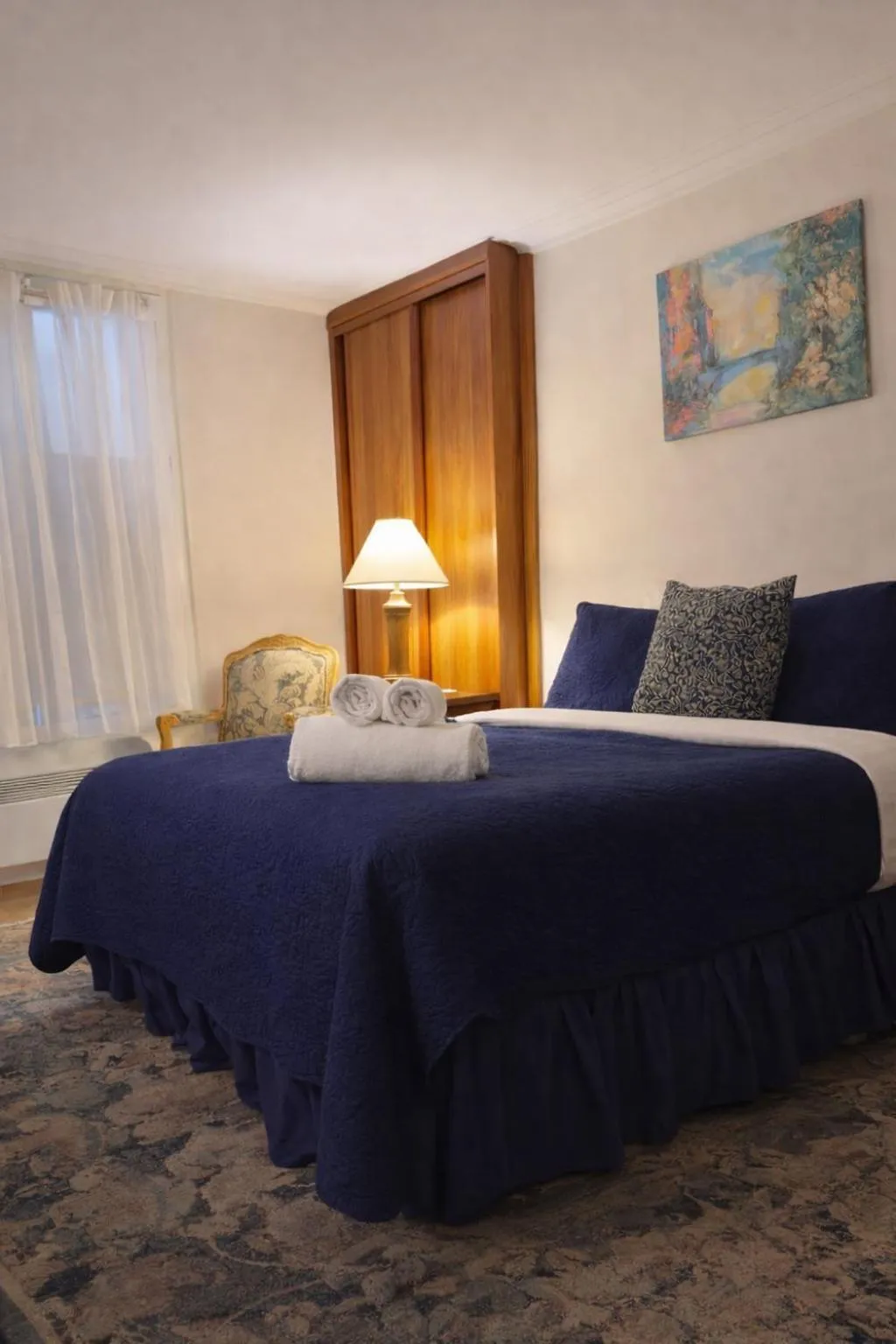 Bed in Lion d'Or Paris Suites