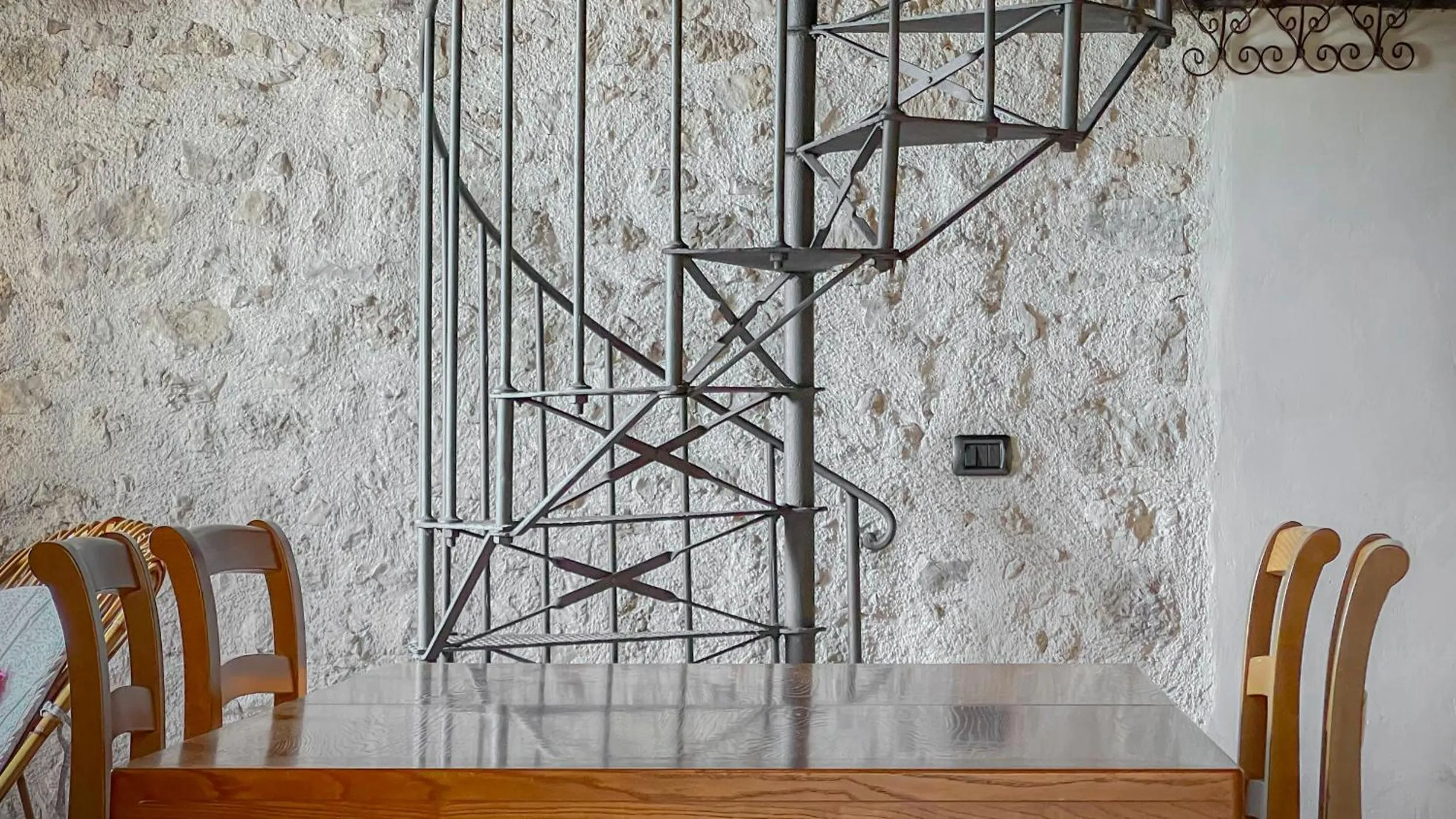 Decorative detail in Borgo San Valentino