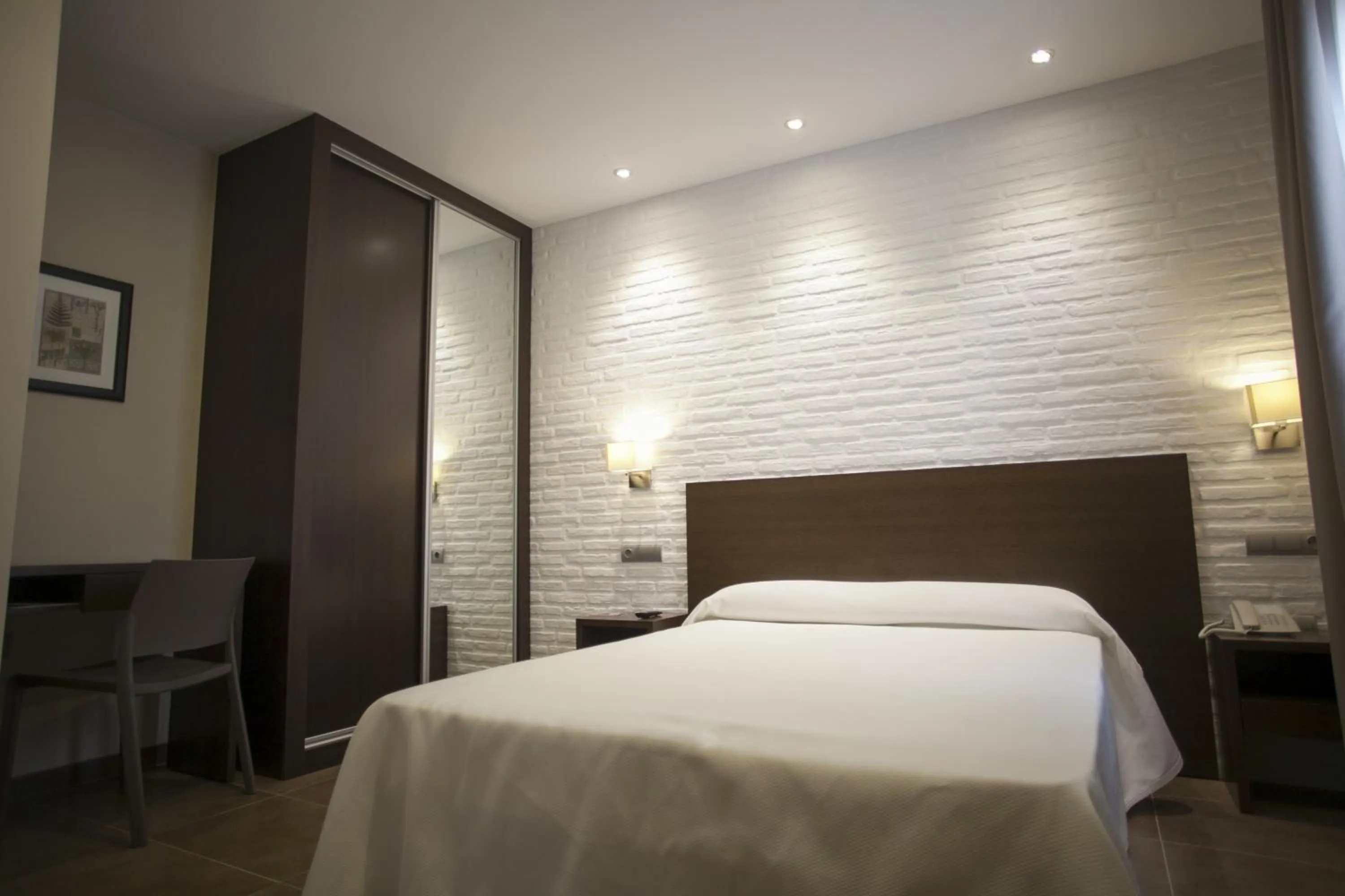 Bed in Hotel Restaurante El Corte