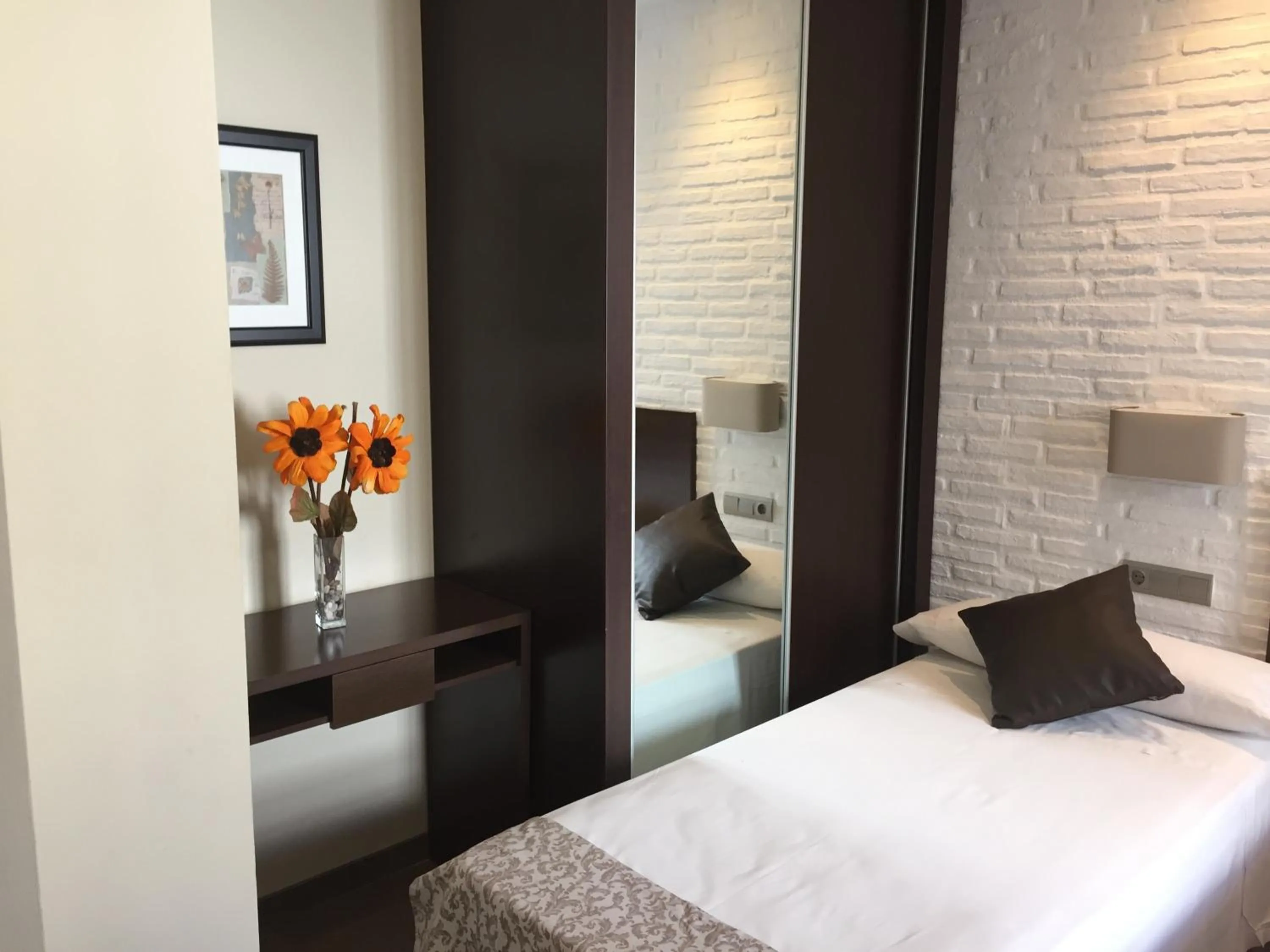 Bedroom, Bed in Hotel Restaurante El Corte