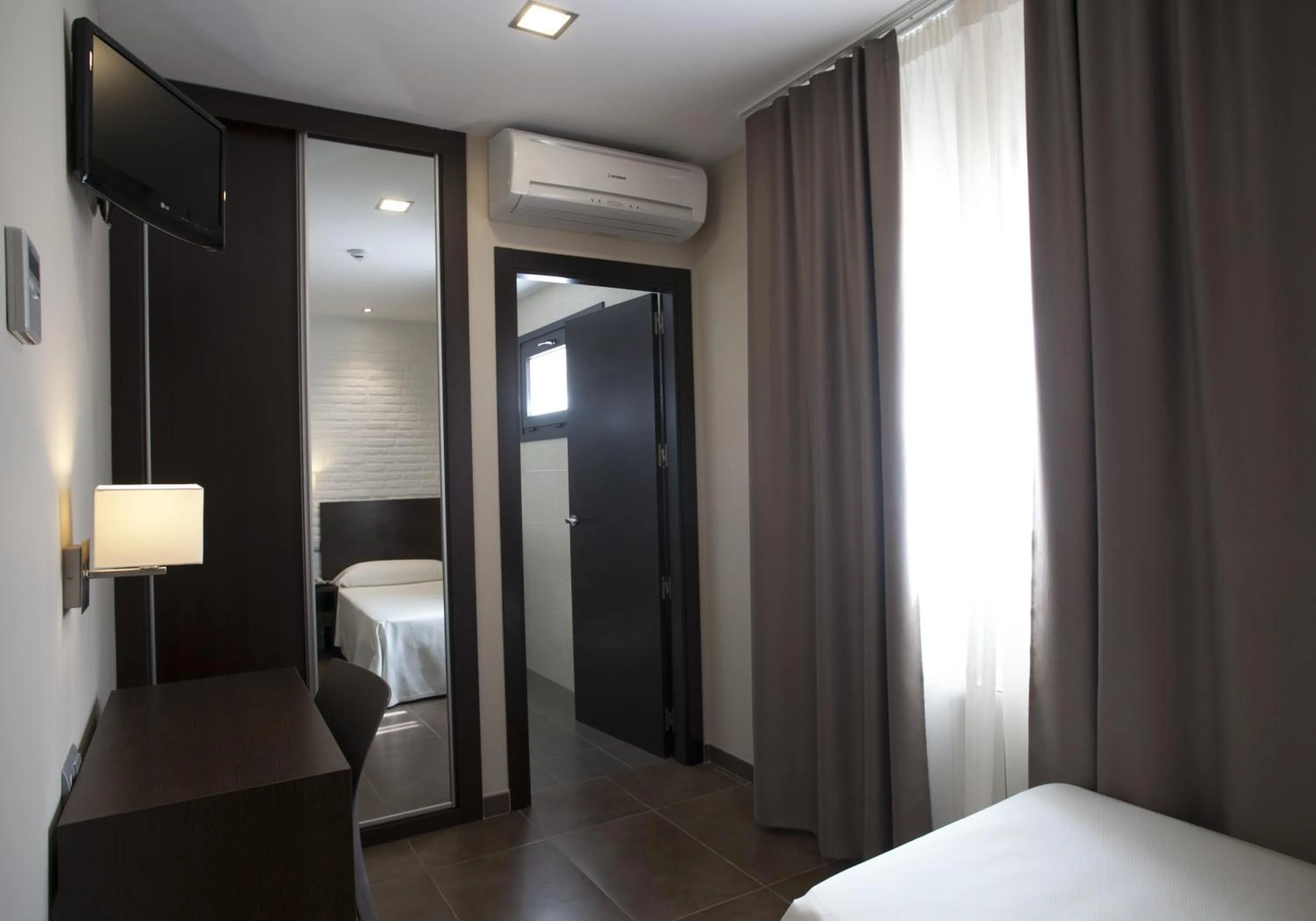 Bedroom, Bed in Hotel Restaurante El Corte