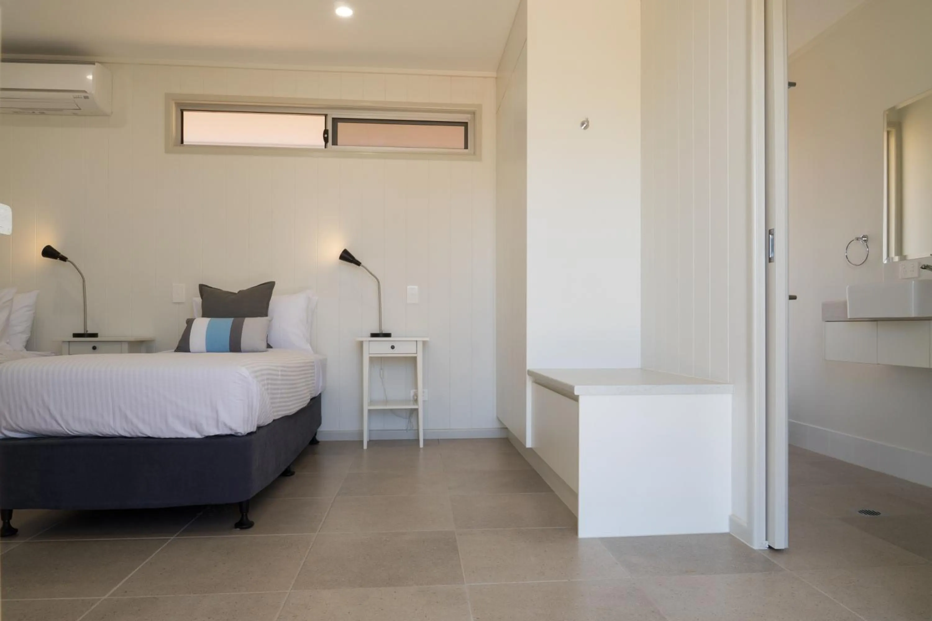 Bed in Cooper's Country Lodge