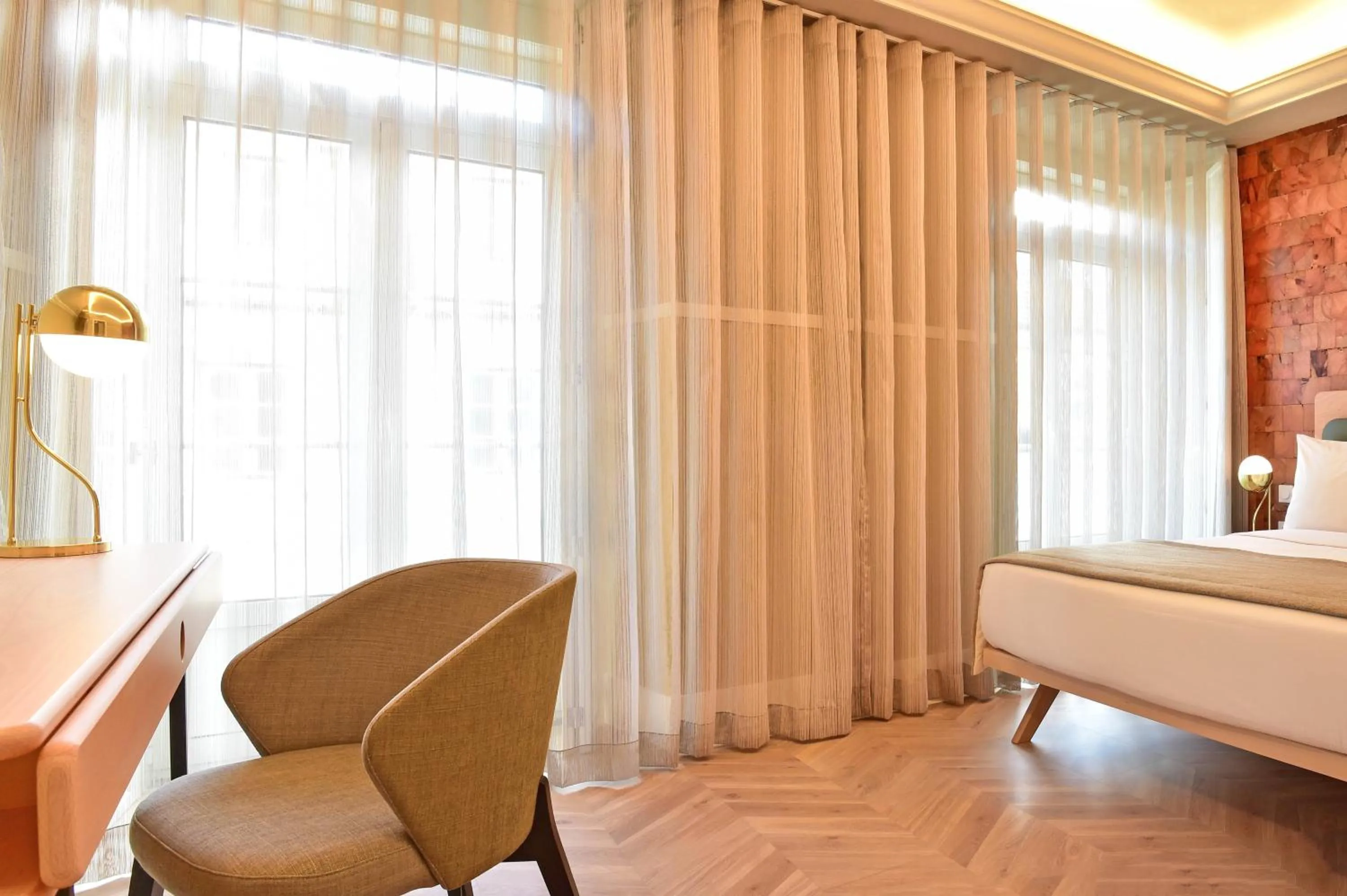 Seating area, Bed in My Story Hotel Tejo