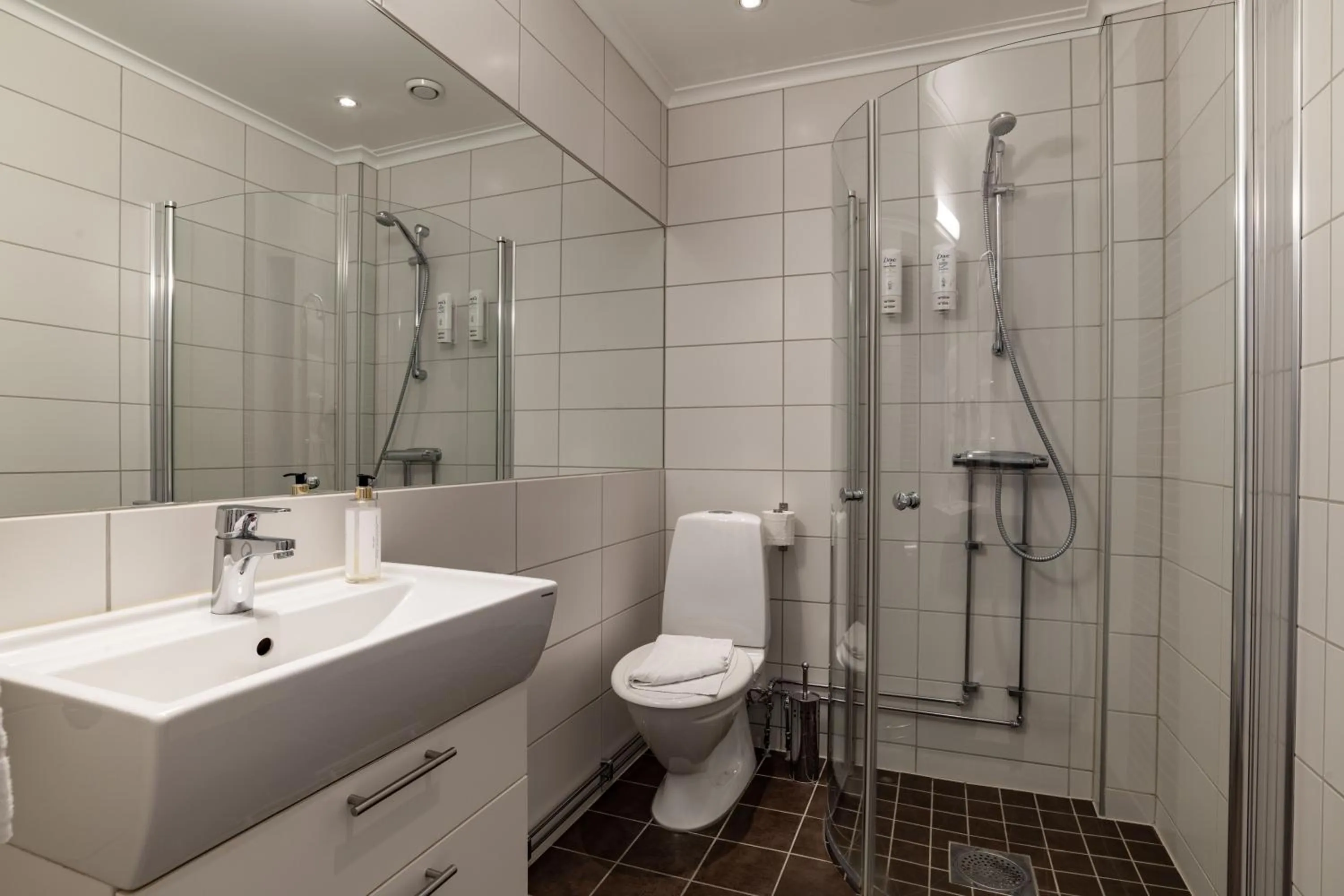 Bathroom in Bryggan Fjällbacka