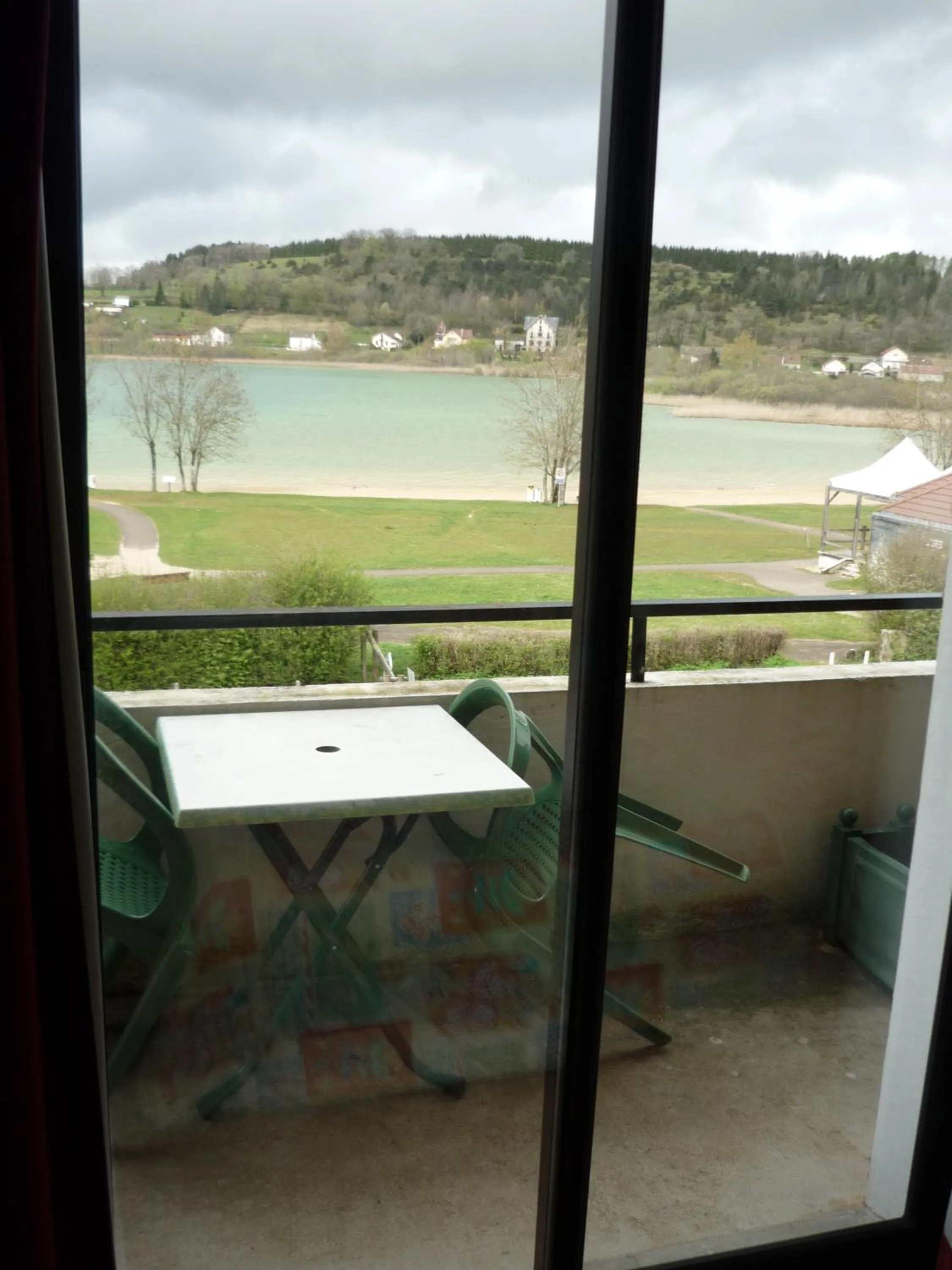 Balcony/Terrace in Hotel Restaurant La Chaumiere du Lac