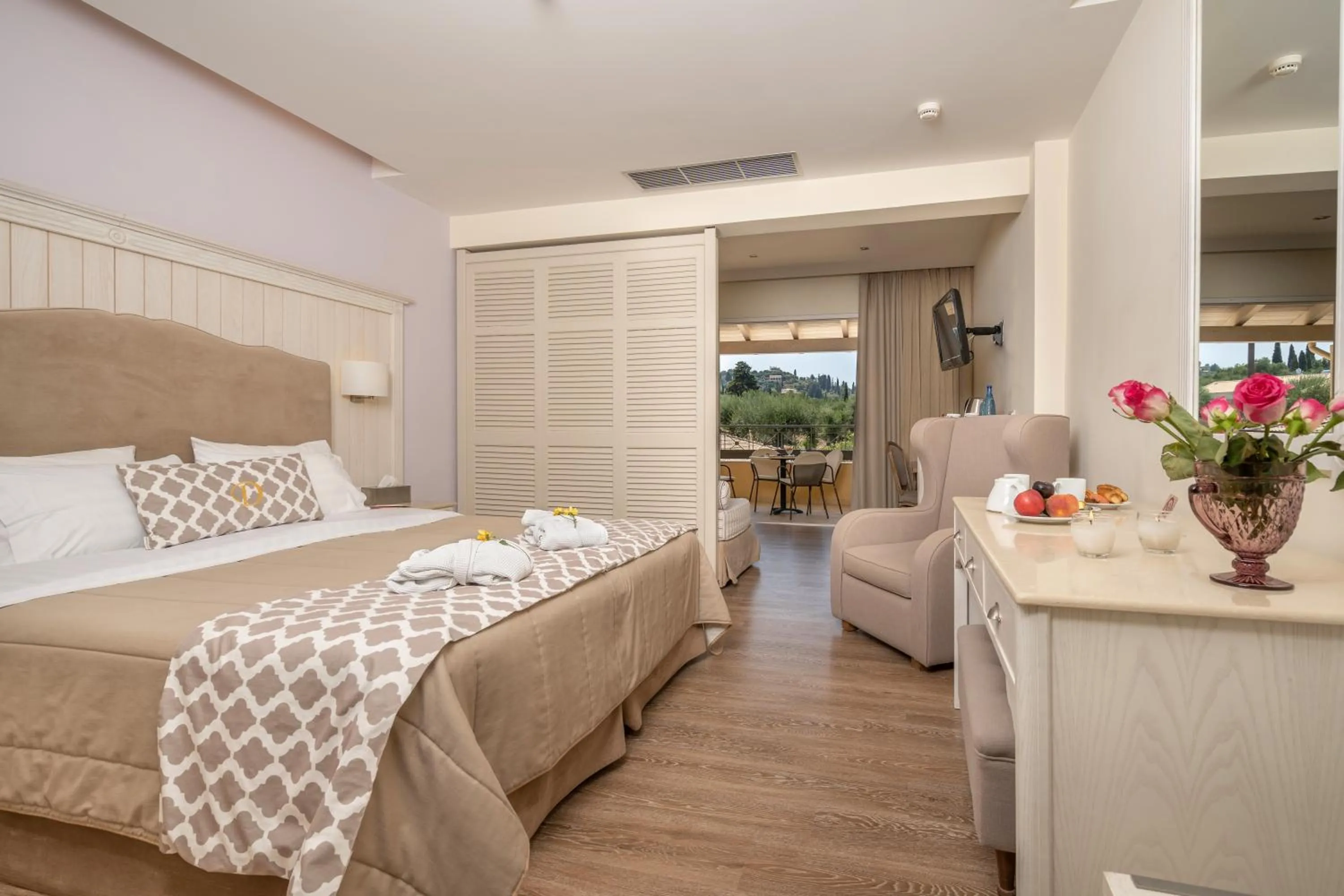 TV and multimedia, Bed in Art Hotel Debono