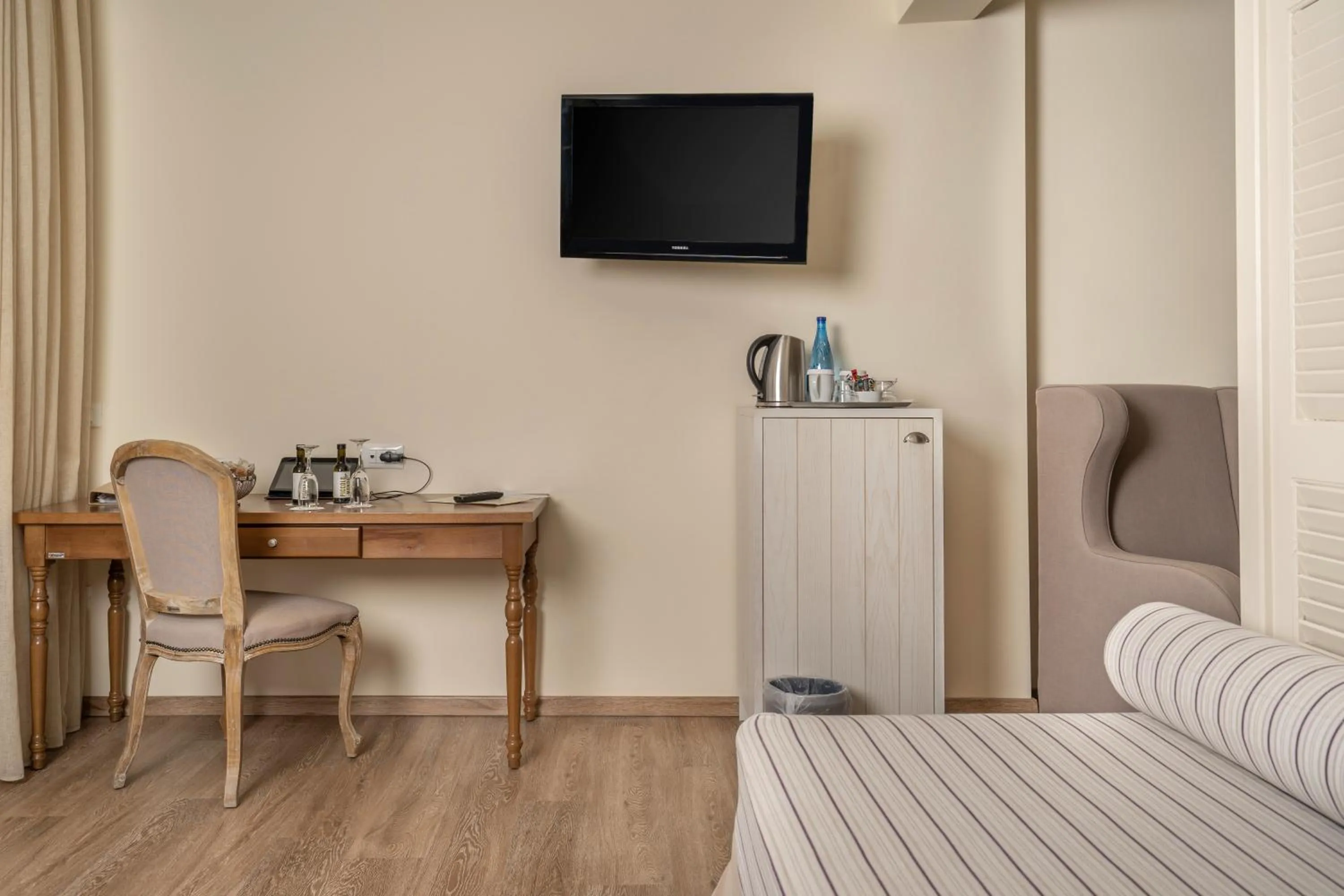 TV and multimedia, Bed in Art Hotel Debono