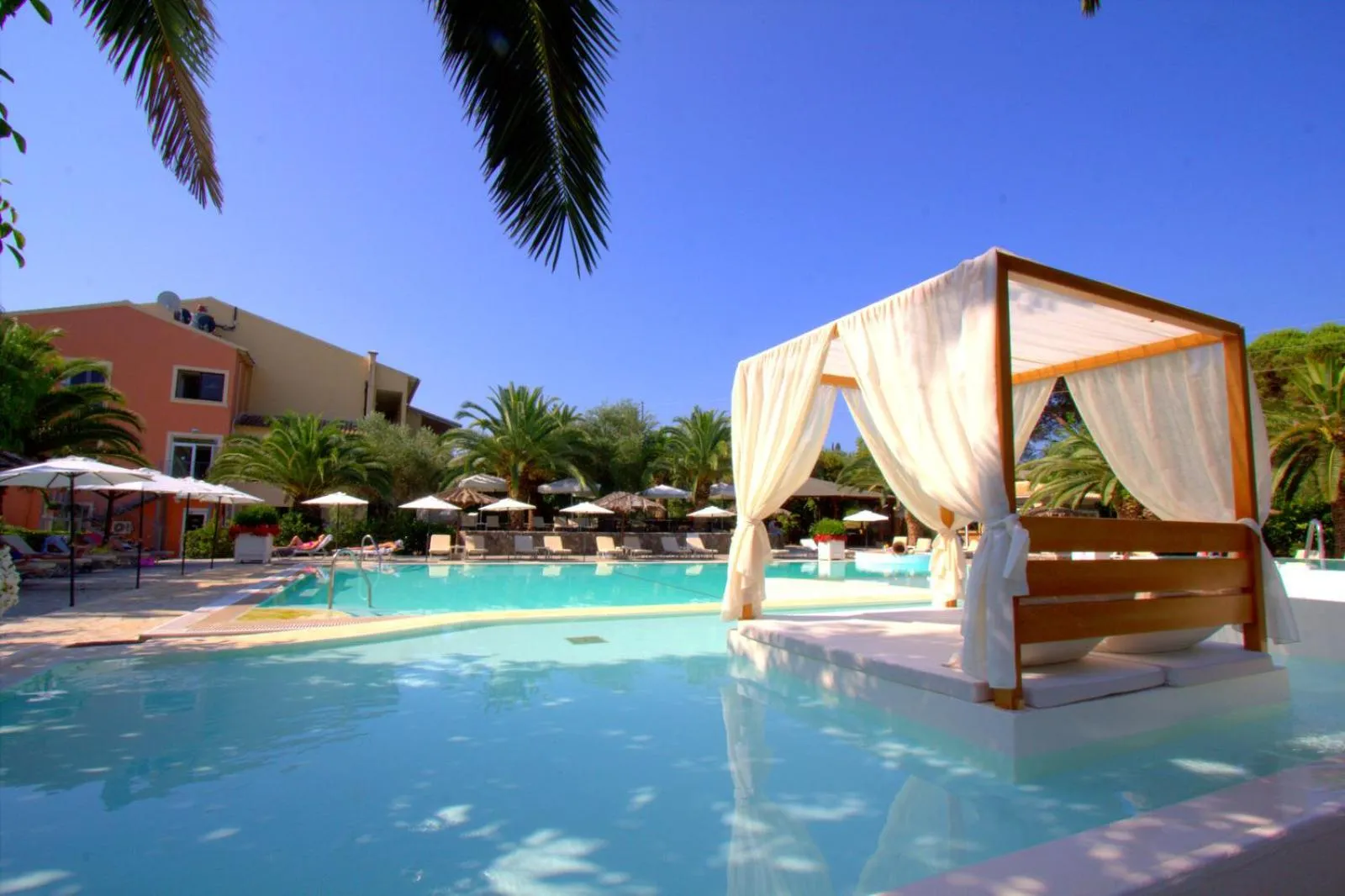 Swimming pool in Art Hotel Debono