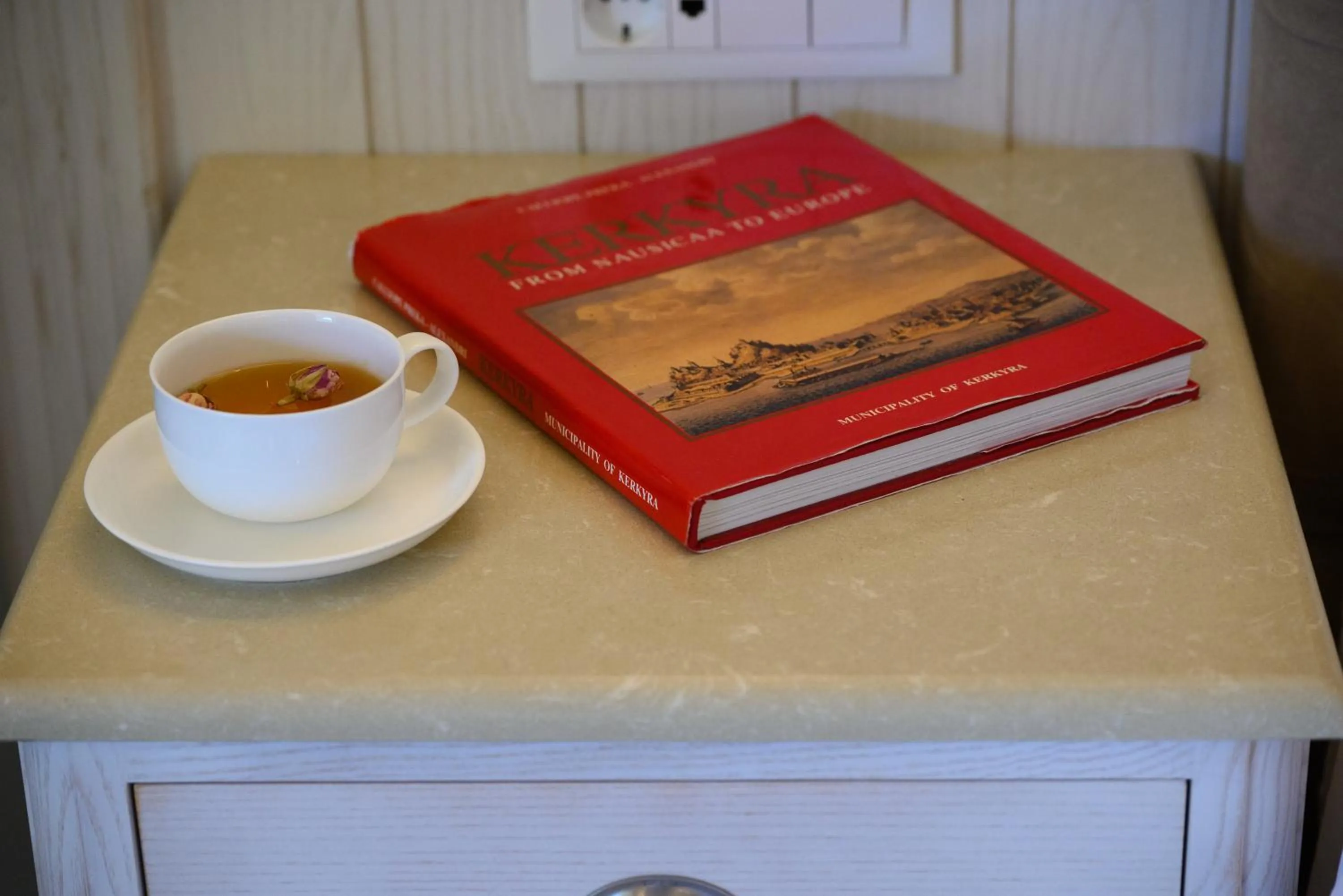 Coffee/tea facilities in Art Hotel Debono