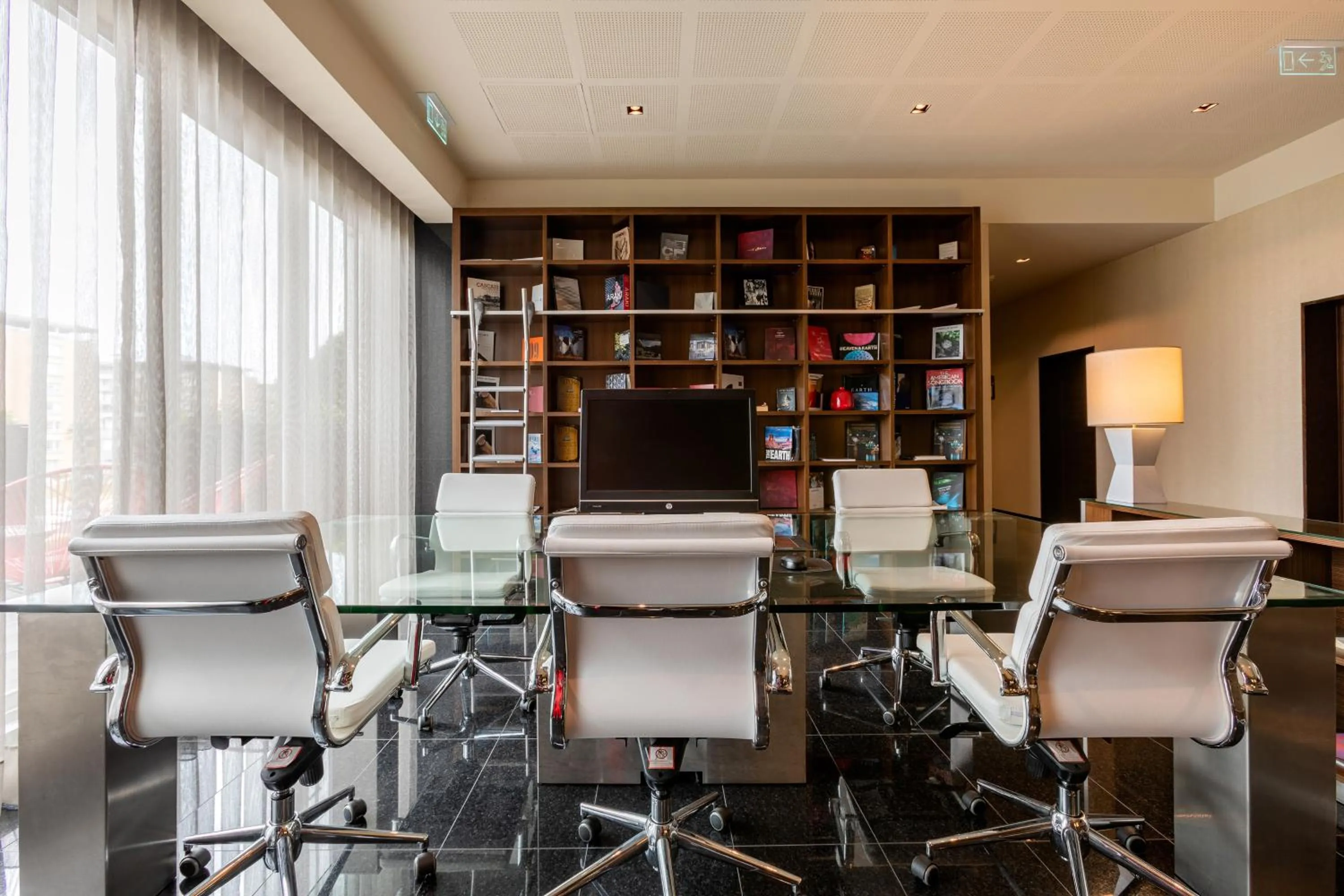 Business facilities in BessaHotel Boavista