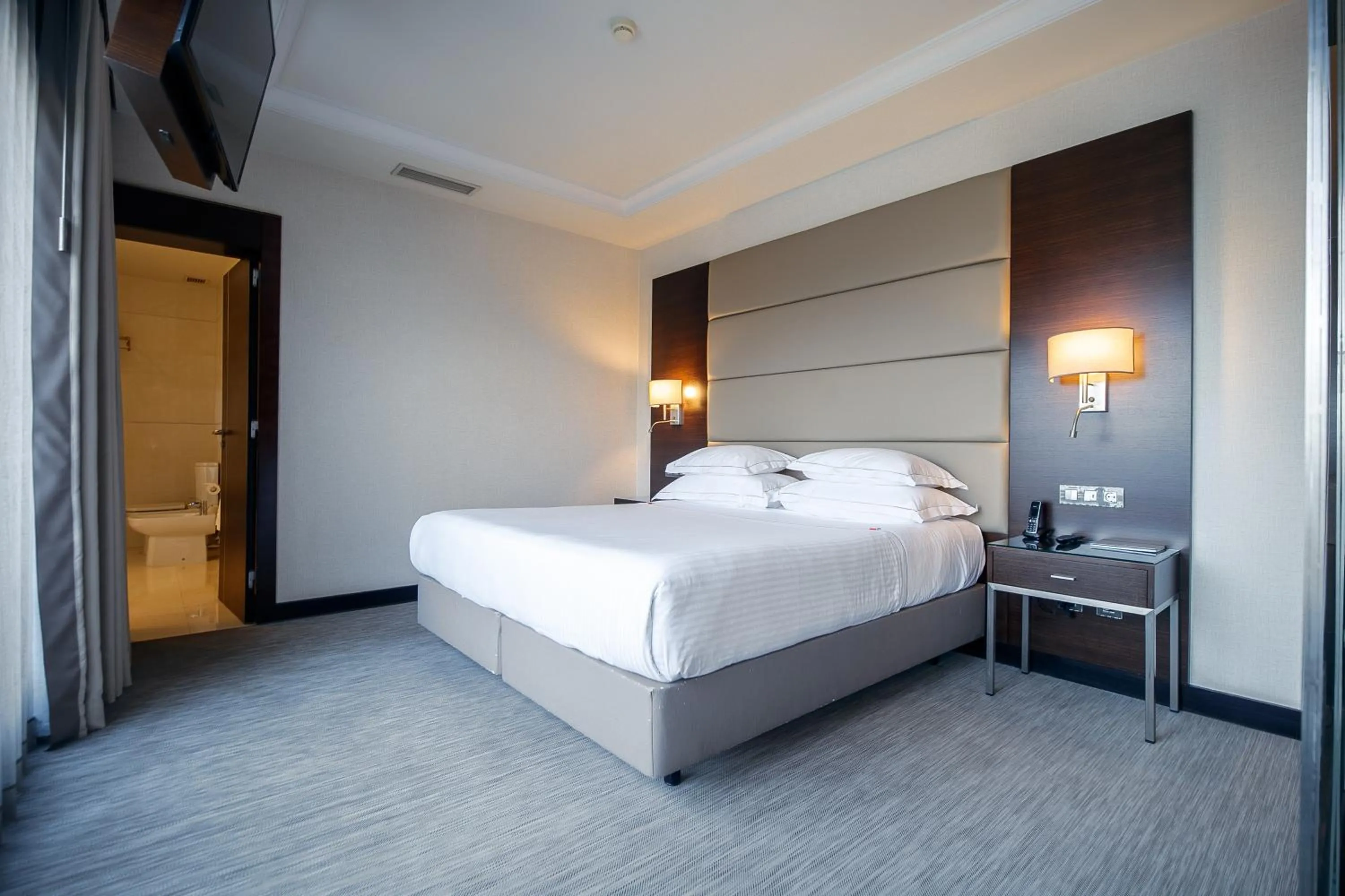 Bed in BessaHotel Boavista