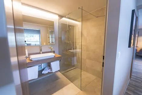 Bathroom in LakeSide Apartments Seefeld