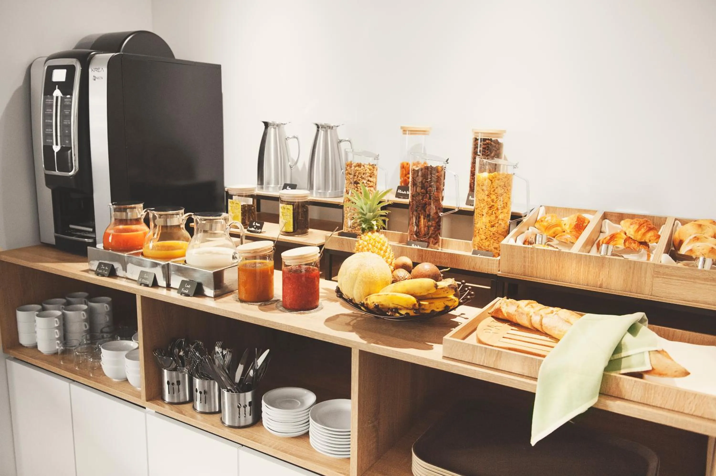 Food and drinks in Résidence Tropic Appart Hotel