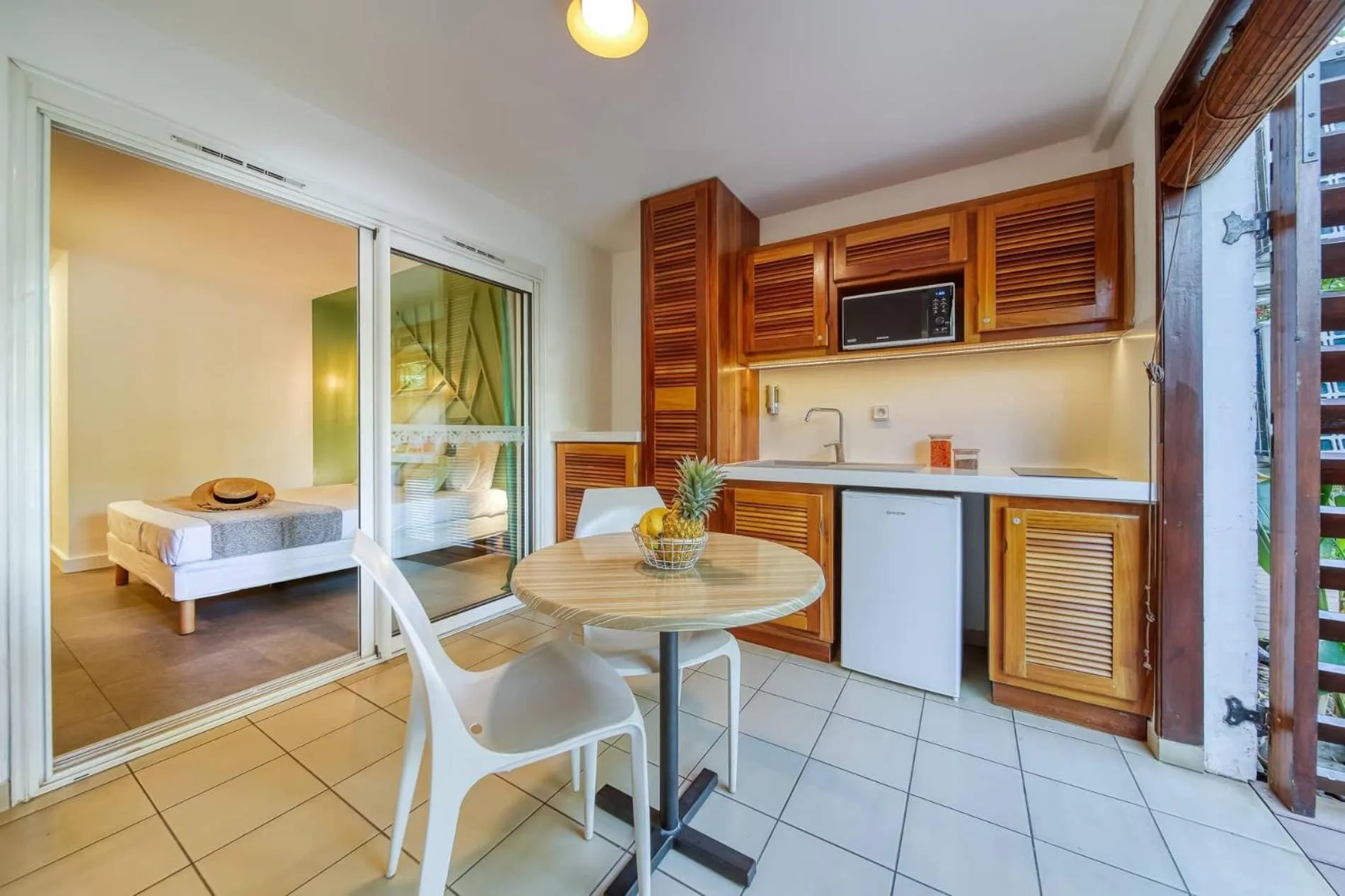 Kitchen or kitchenette in Résidence Tropic Appart Hotel