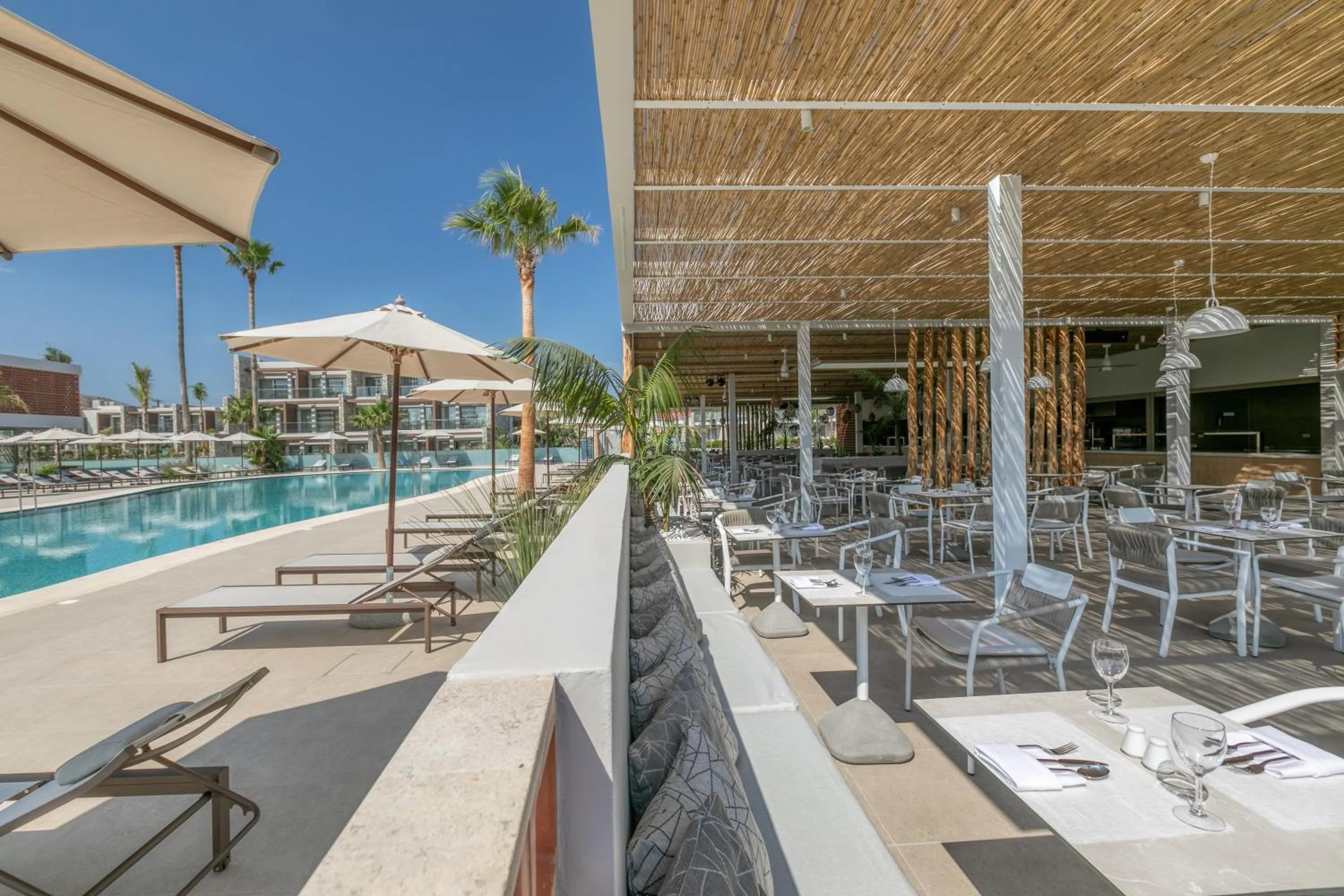 Restaurant/places to eat in Utopia Blu Hotel