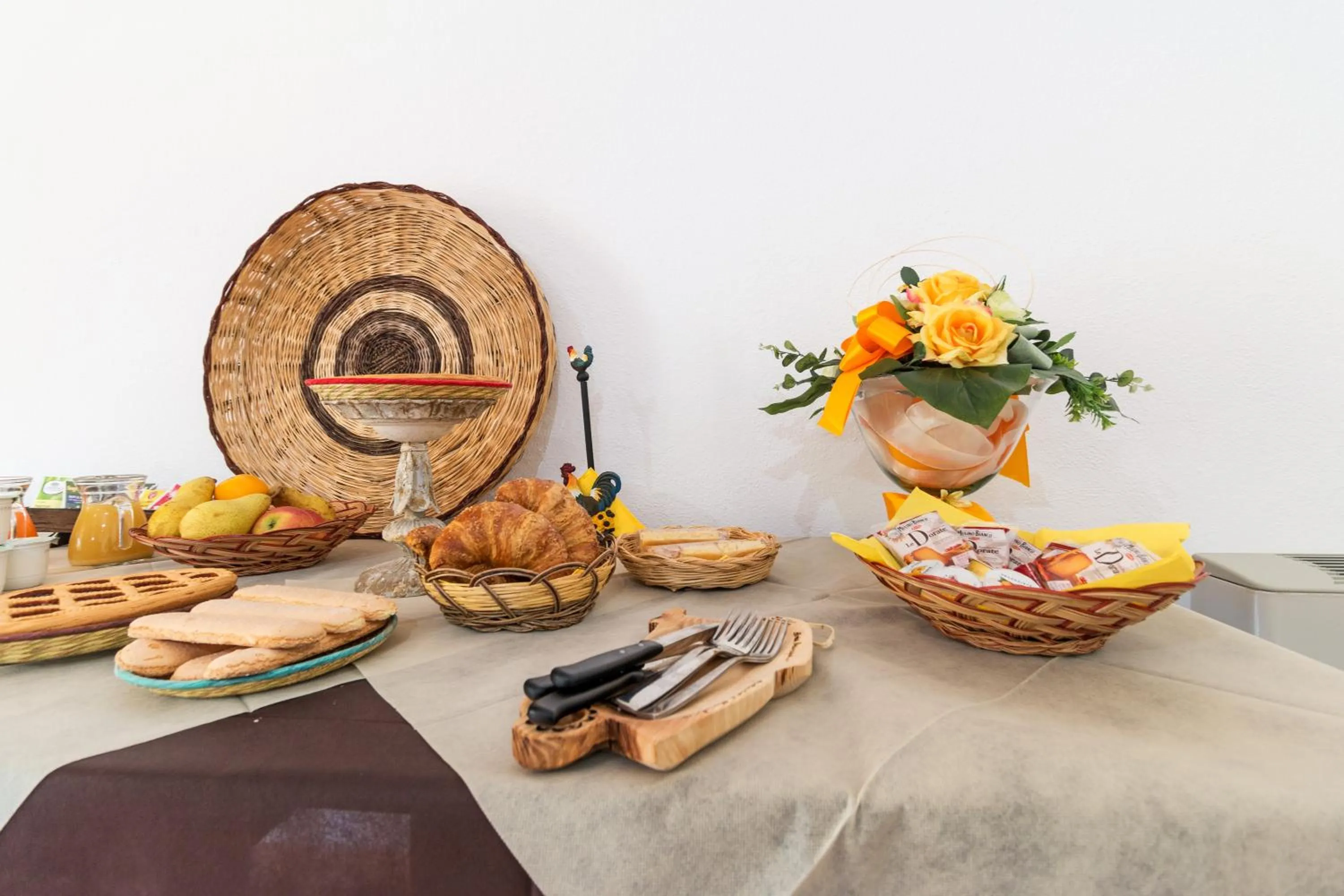 Buffet breakfast in Ristoro Norghio