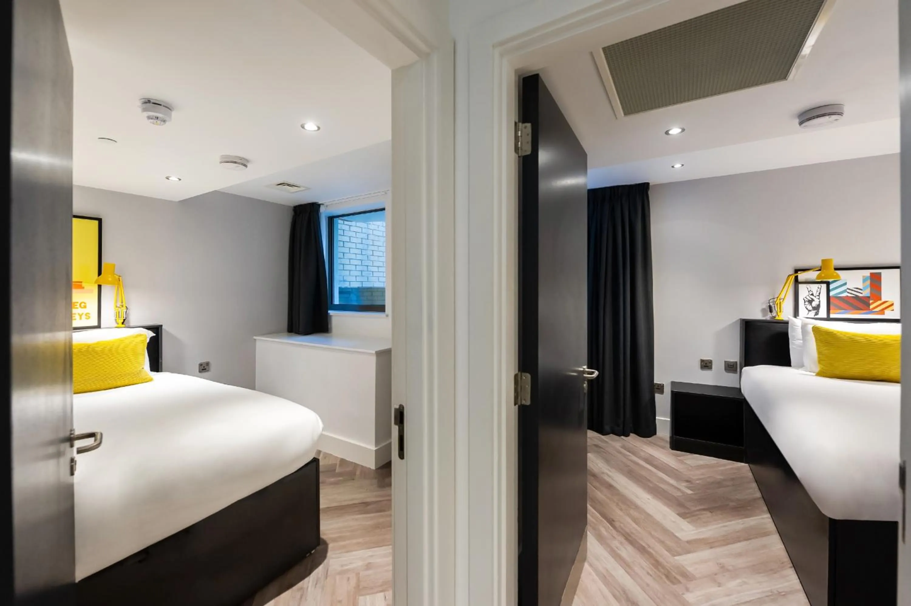 Photo of the whole room, Bed in Staycity Aparthotels Dublin Castle