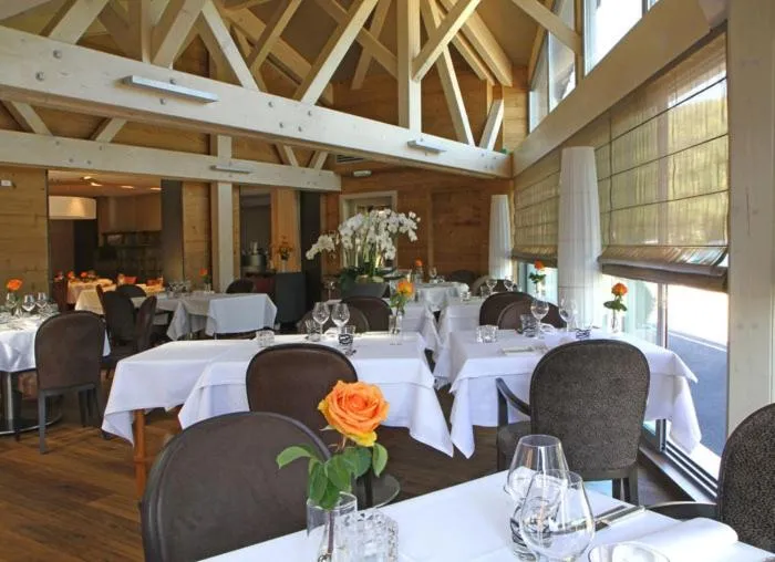 Restaurant/places to eat in Le Moulin de la Walk