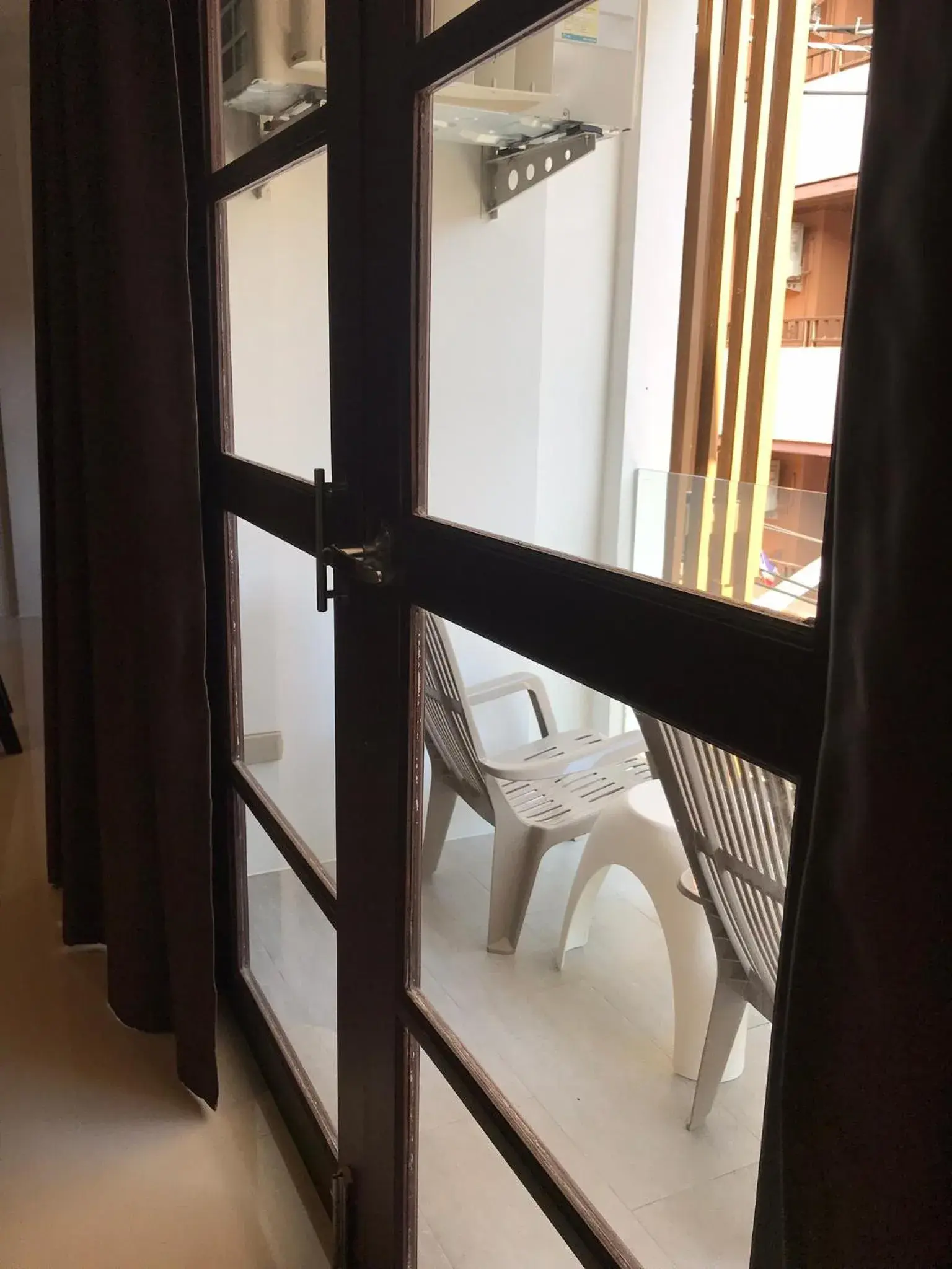 Bed in 8-Bed Mixed Dormitory Room in Litera Hostel Bed in 8-Bed Mixed Dormitory Room in Litera Hostel