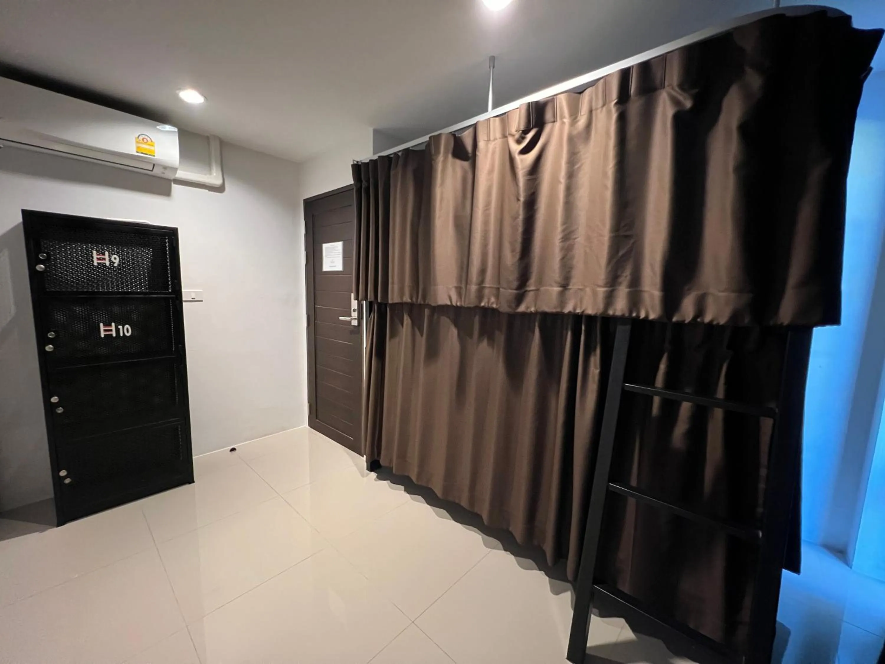 bunk bed in Litera Hostel