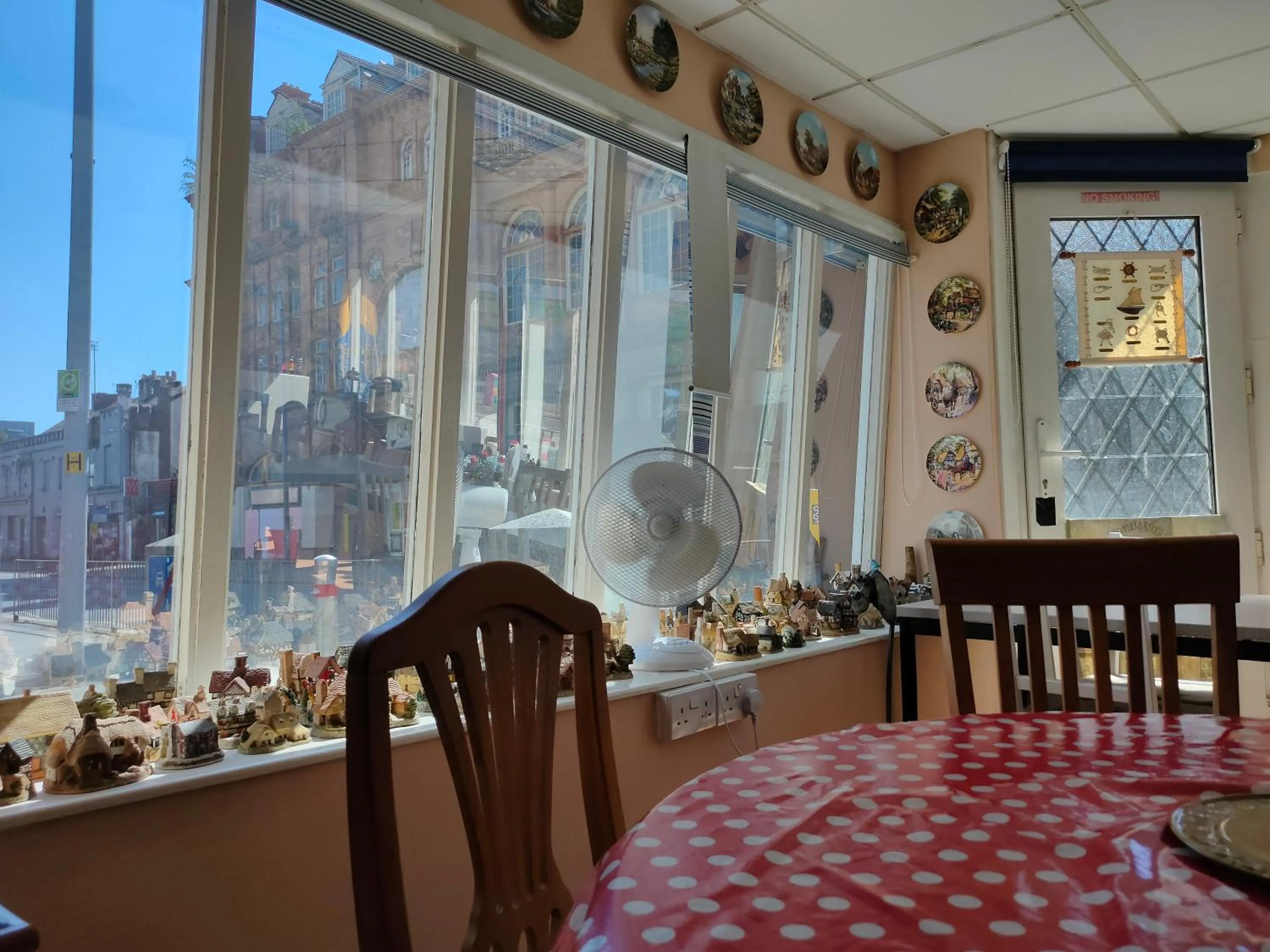 Dining area, Restaurant/Places to Eat in Plymouth Backpackers