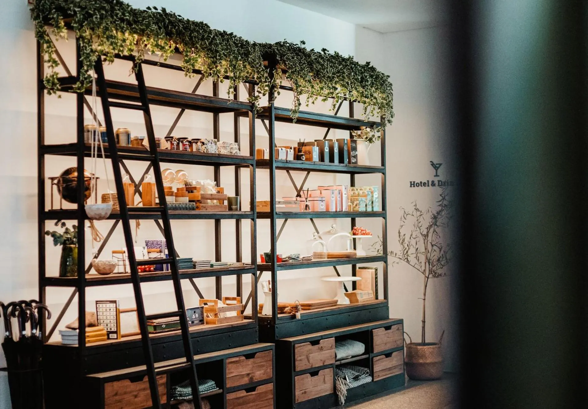 On-site shops in Lamego Hotel & Life