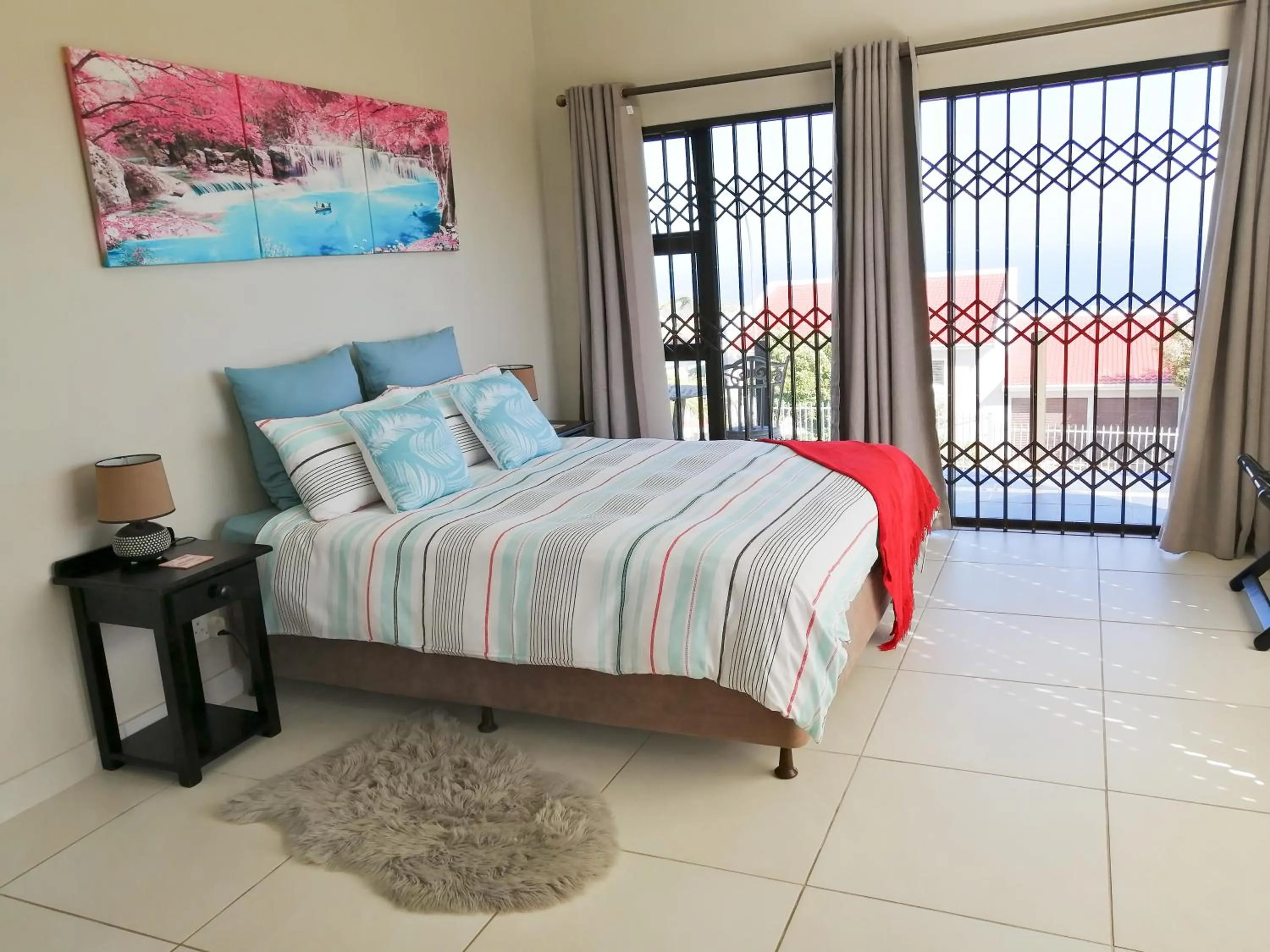 Bedroom, Bed in JoJo's BnB