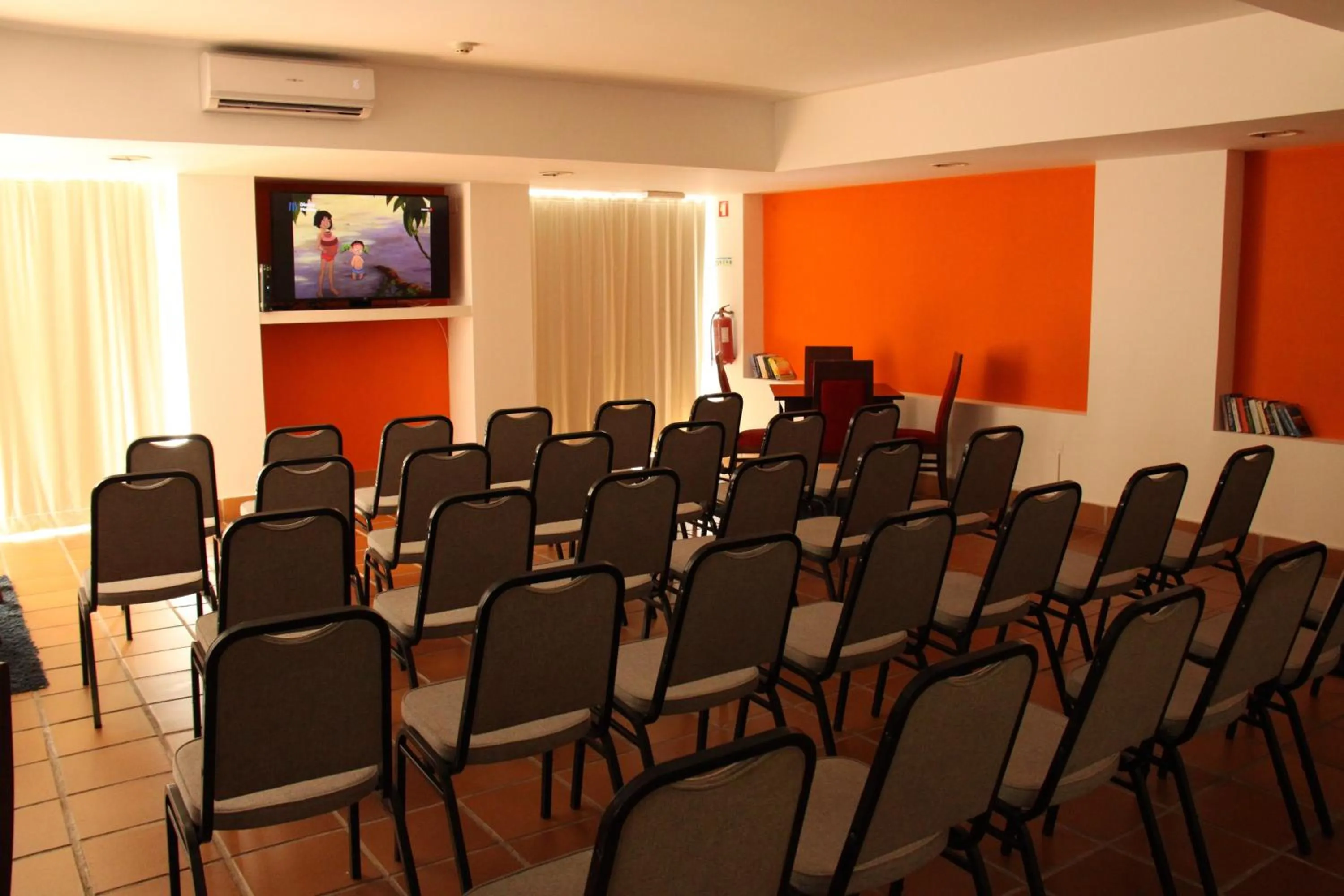 Entertainment in Yellow Alvor Garden - All Inclusive