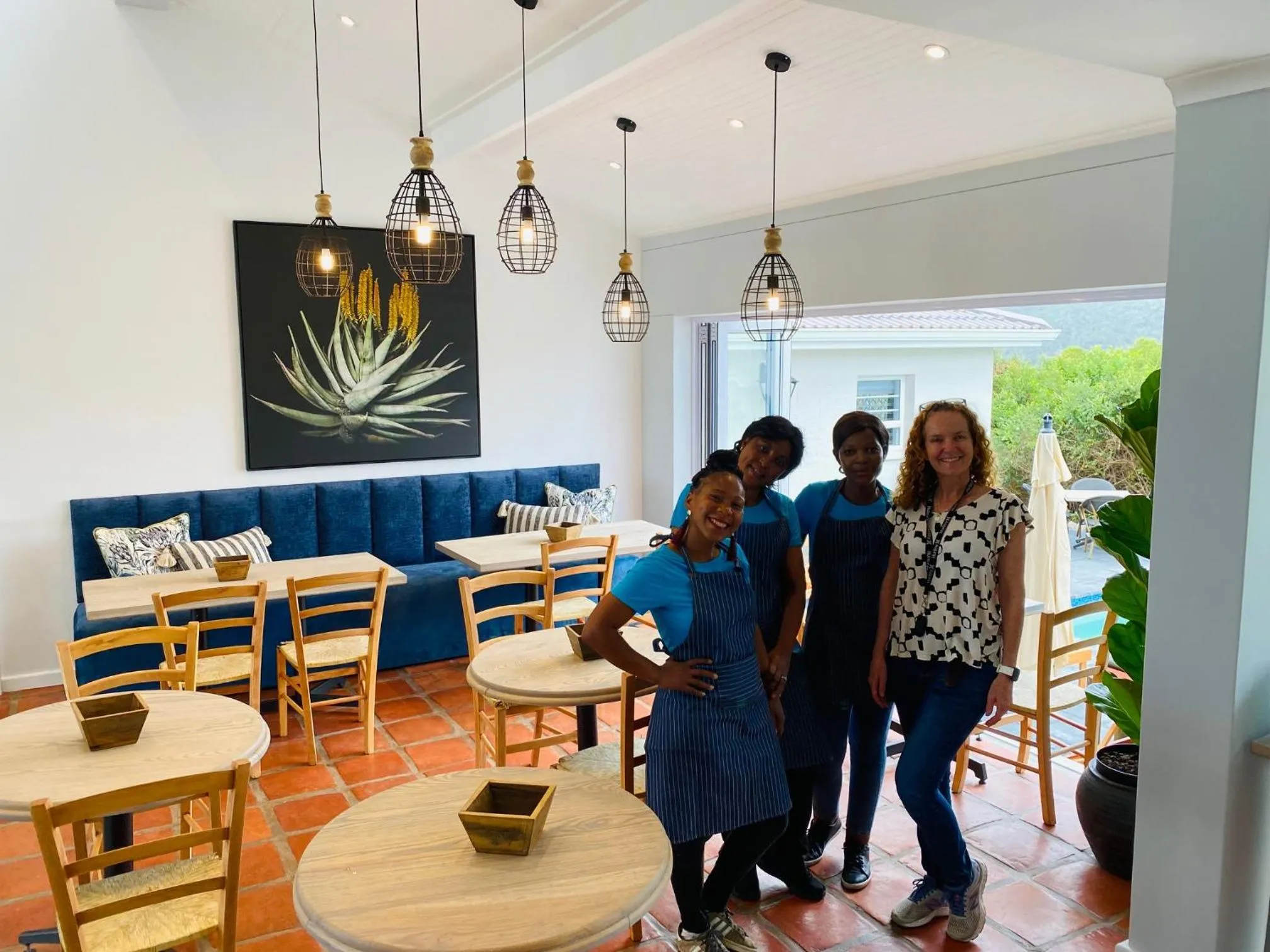 Restaurant/places to eat in Mes Amis Beach Guest House