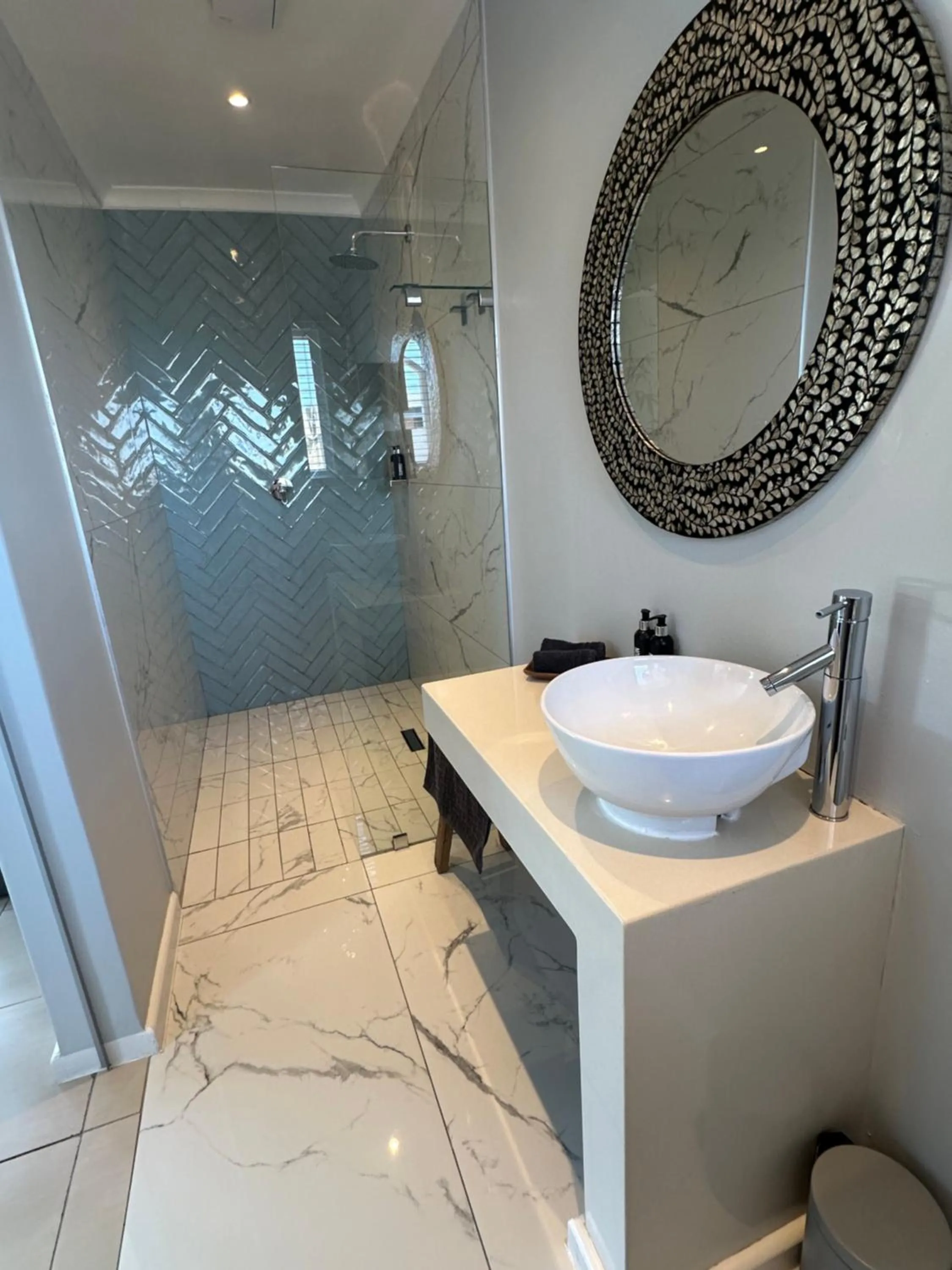 Shower in Mes Amis Beach Guest House