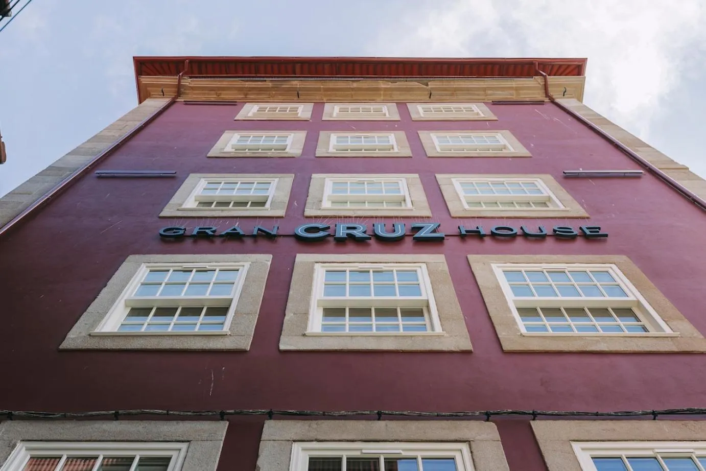 Property building in Gran Cruz House