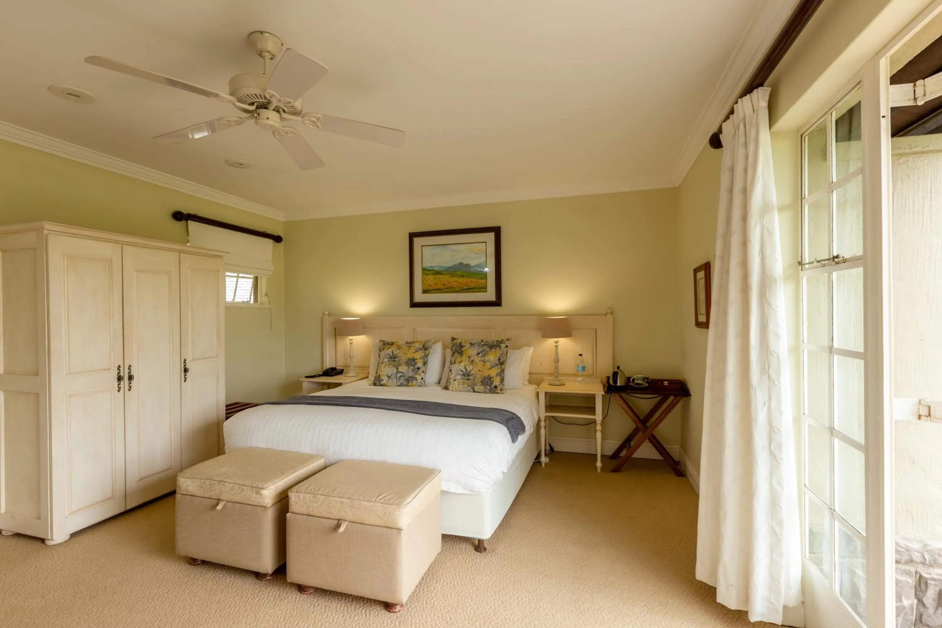 Photo of the whole room, Bed in Moorcroft Manor Boutique Country Hotel