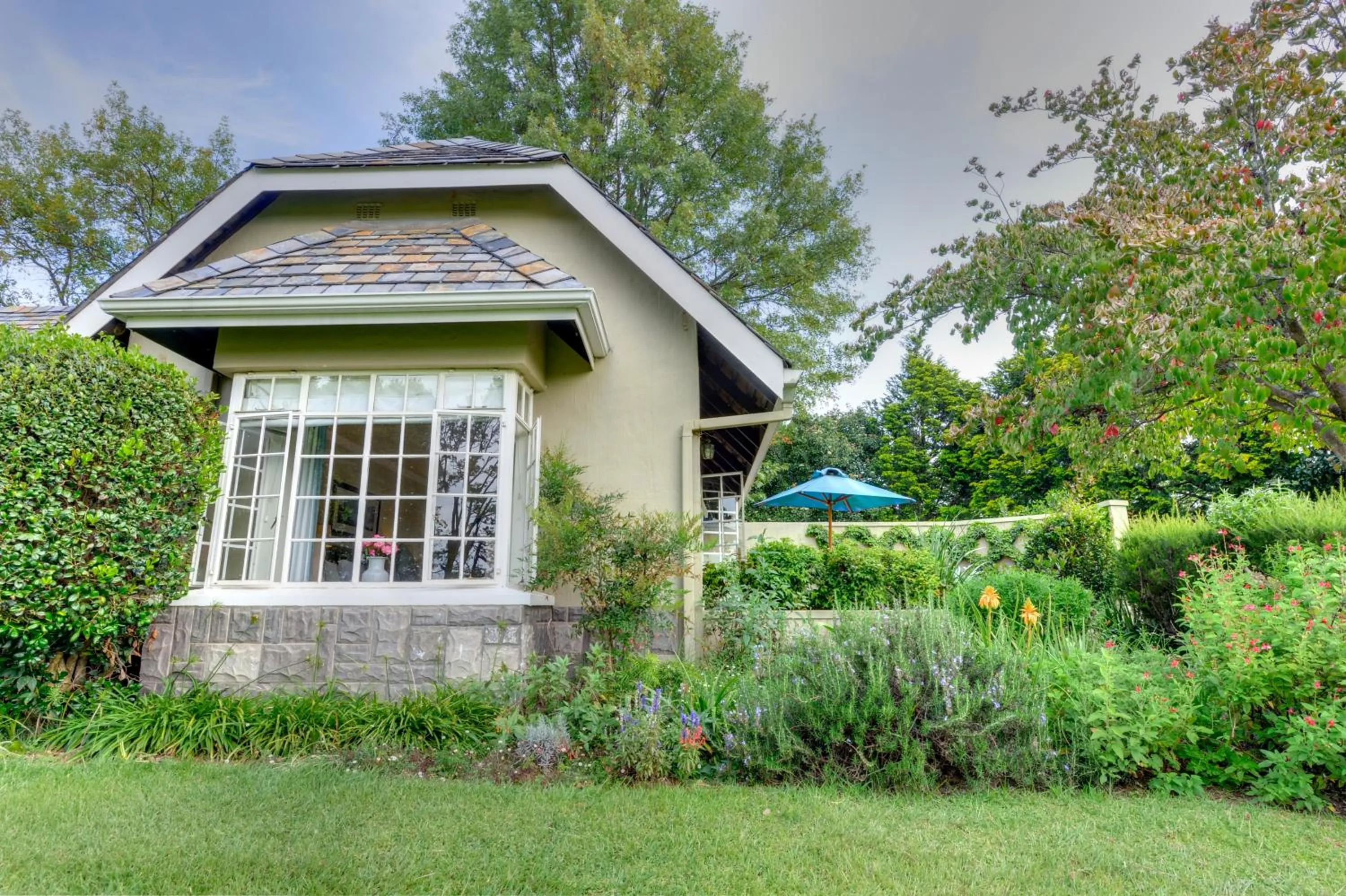 Property building in Moorcroft Manor Boutique Country Hotel